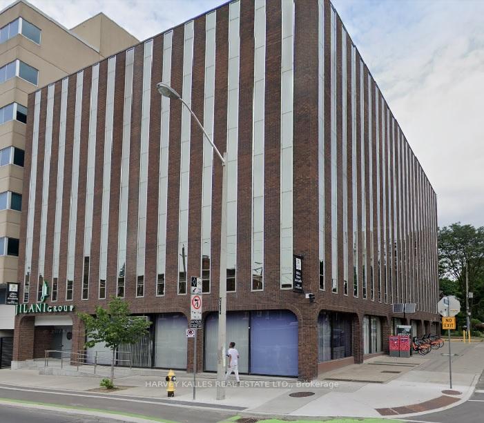 110 Eglinton Avenue W 301