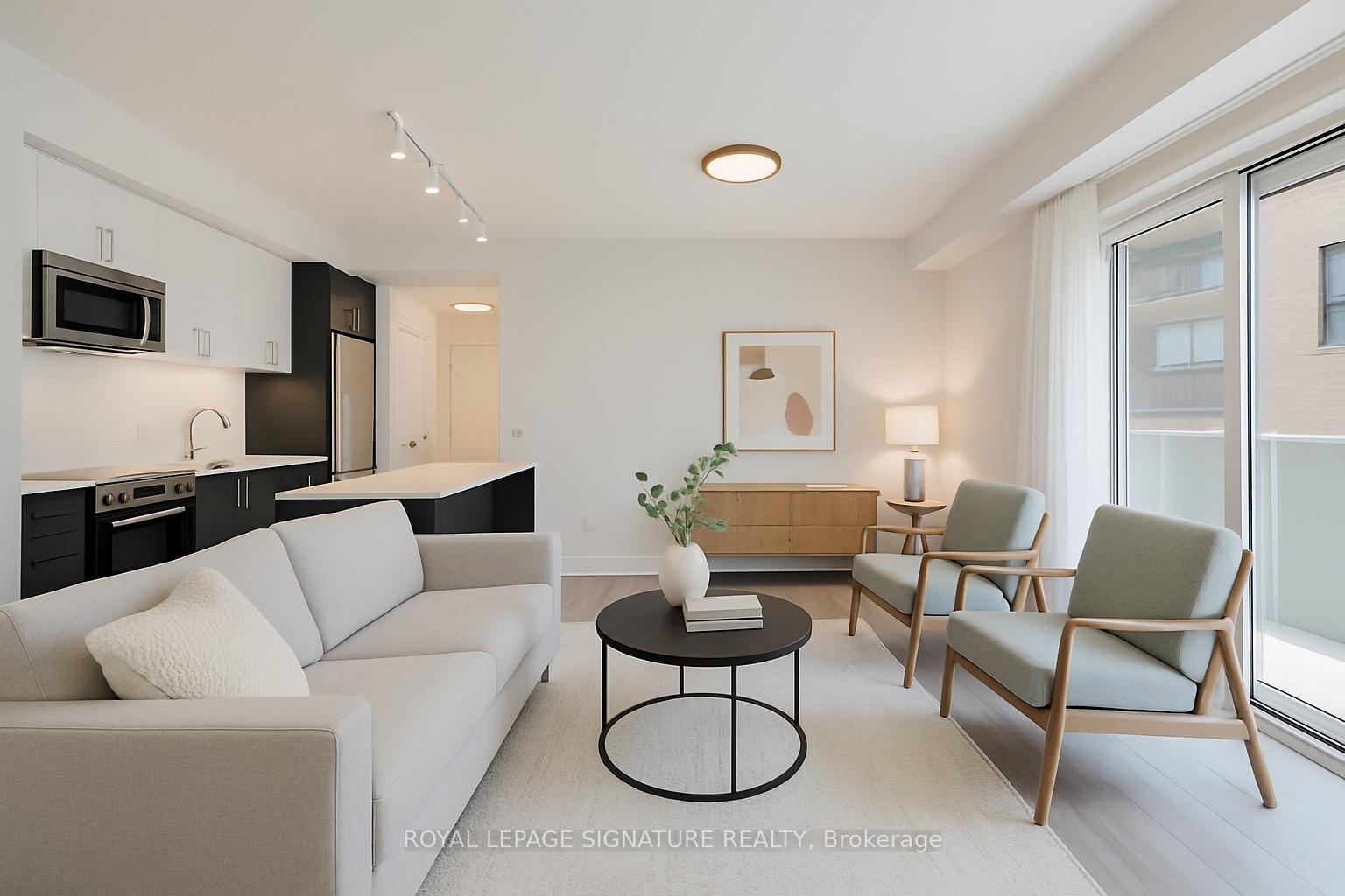 2525 Bathurst Street 803, Toronto C04 Unit: 803