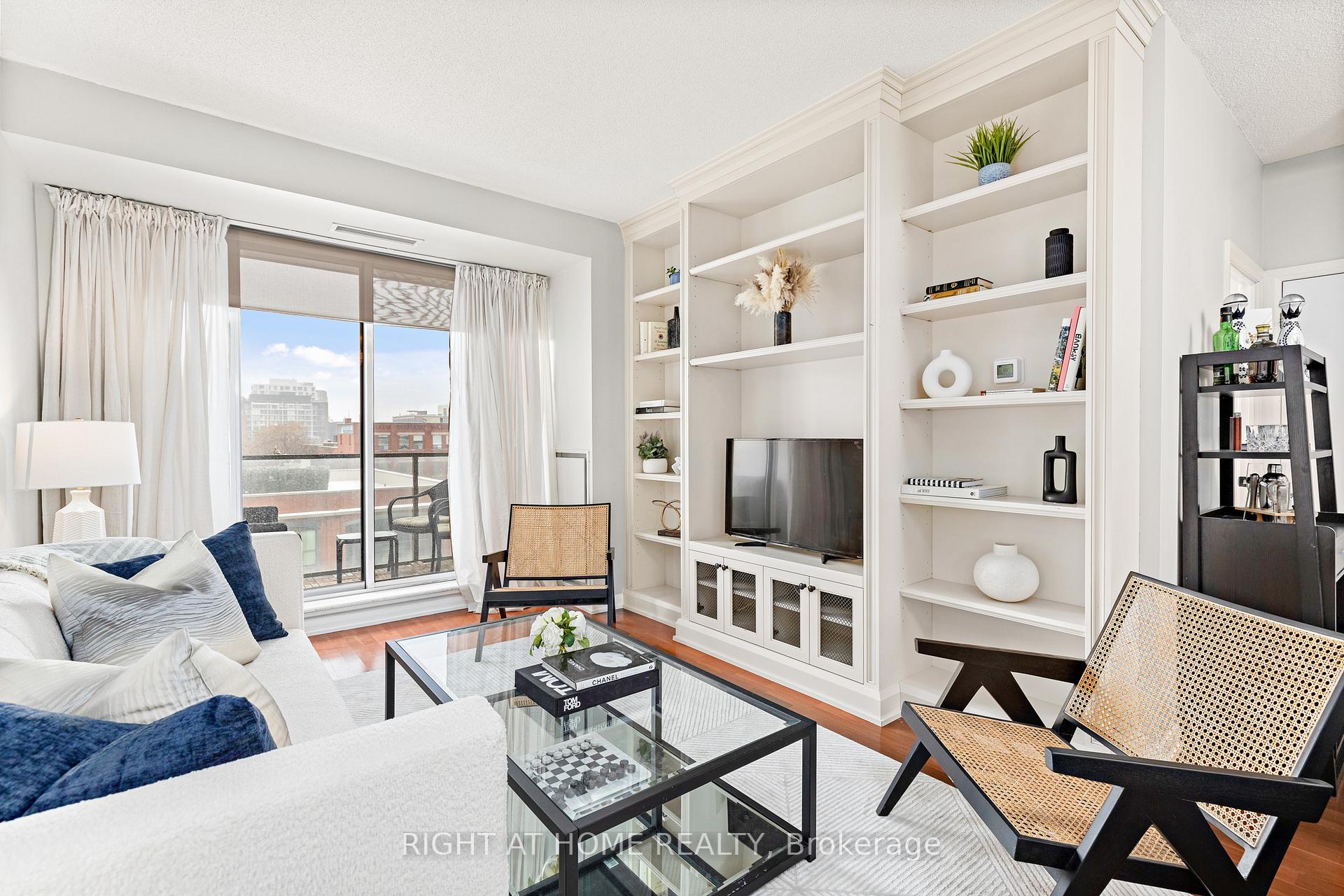 18 Beverley Street 703