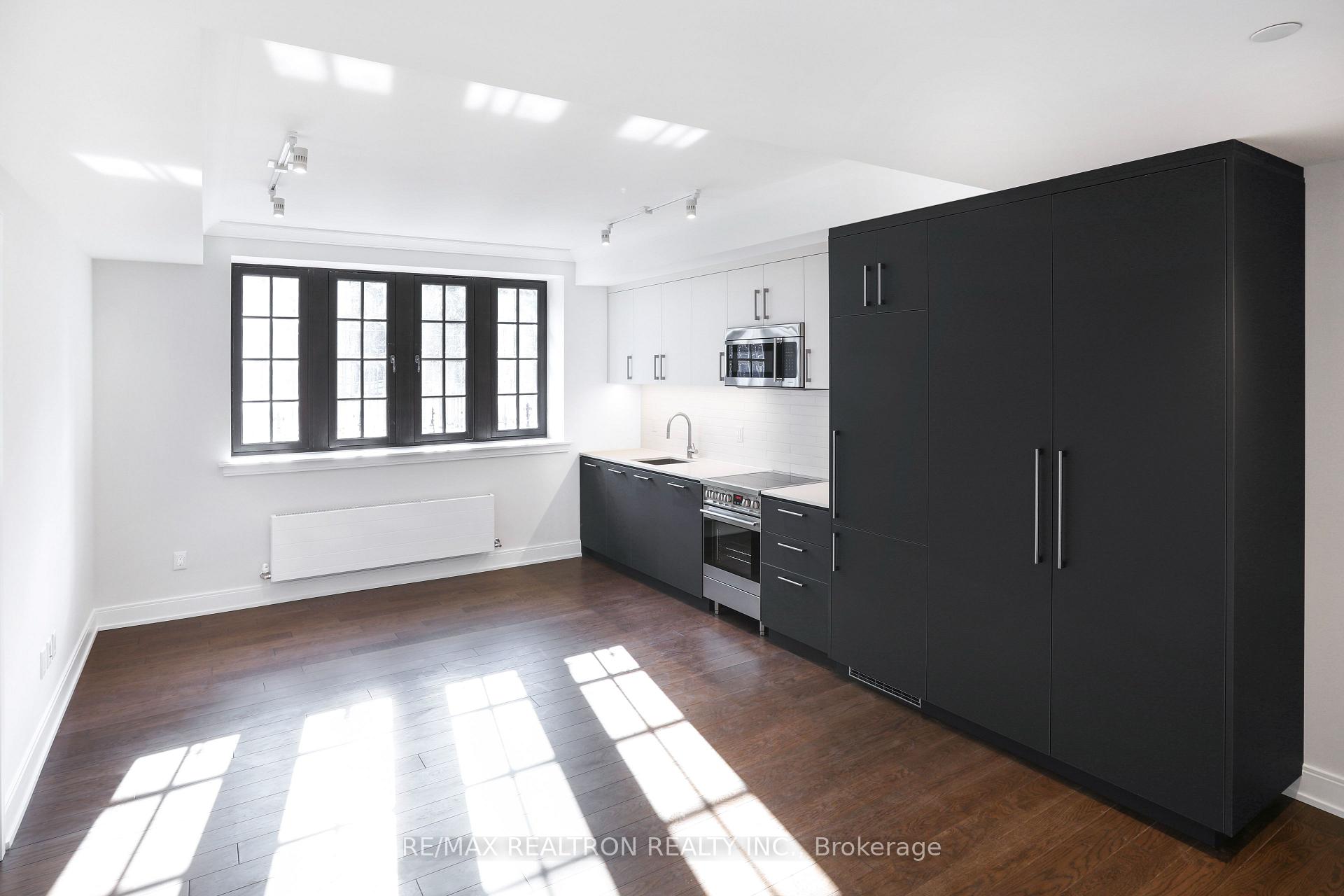 2 Clarendon Avenue 109