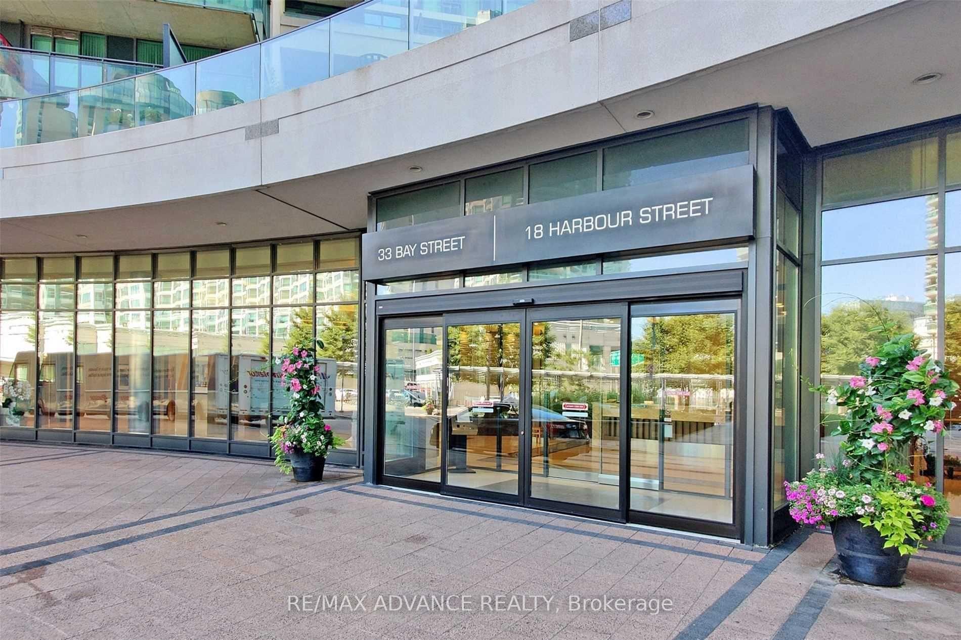 18 Harbour Street 2109