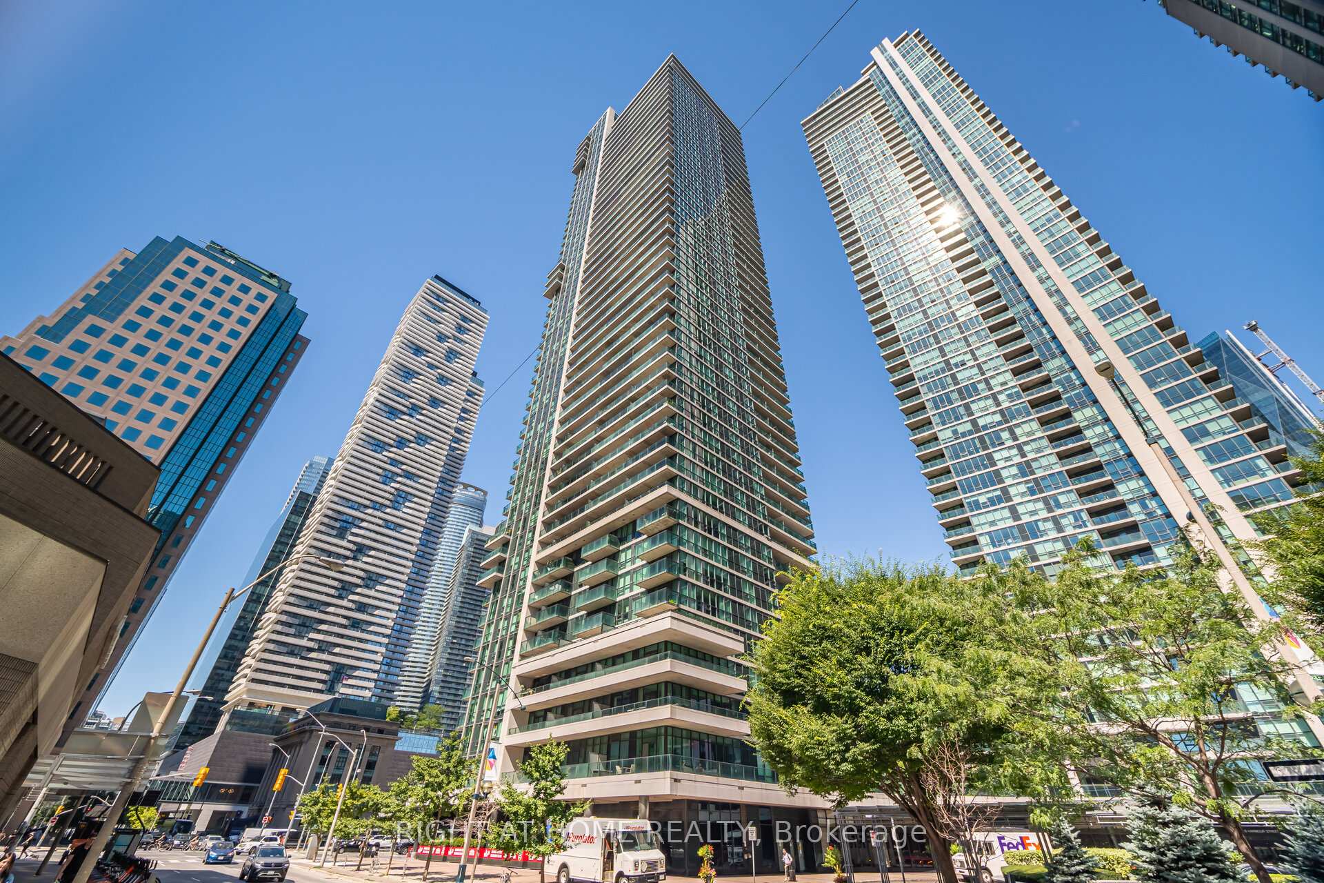 33 Bay Street 418