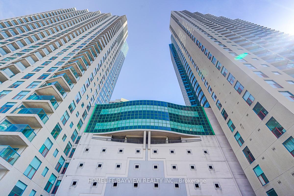 99 Harbour Square 1007