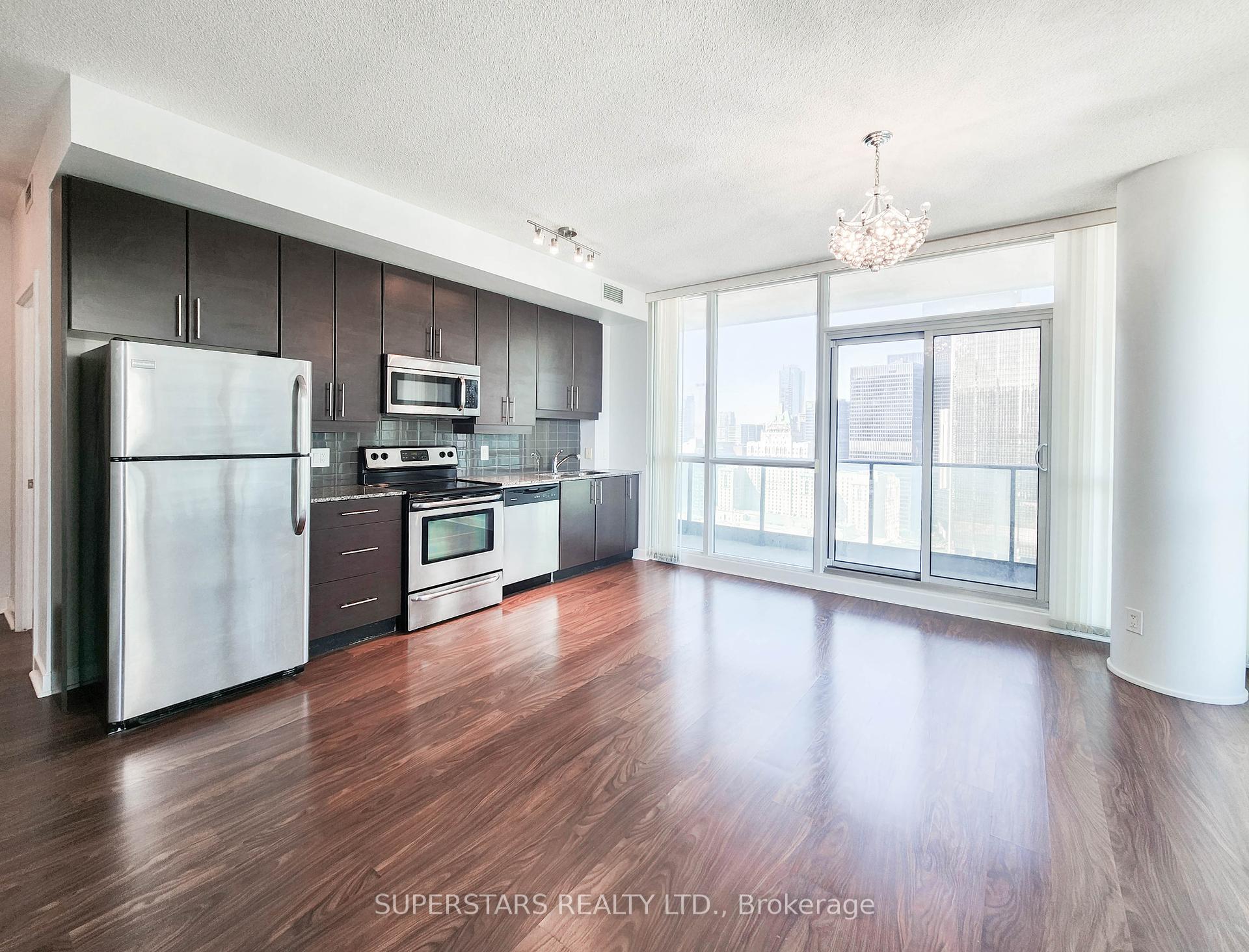 33 Bay Street 3304