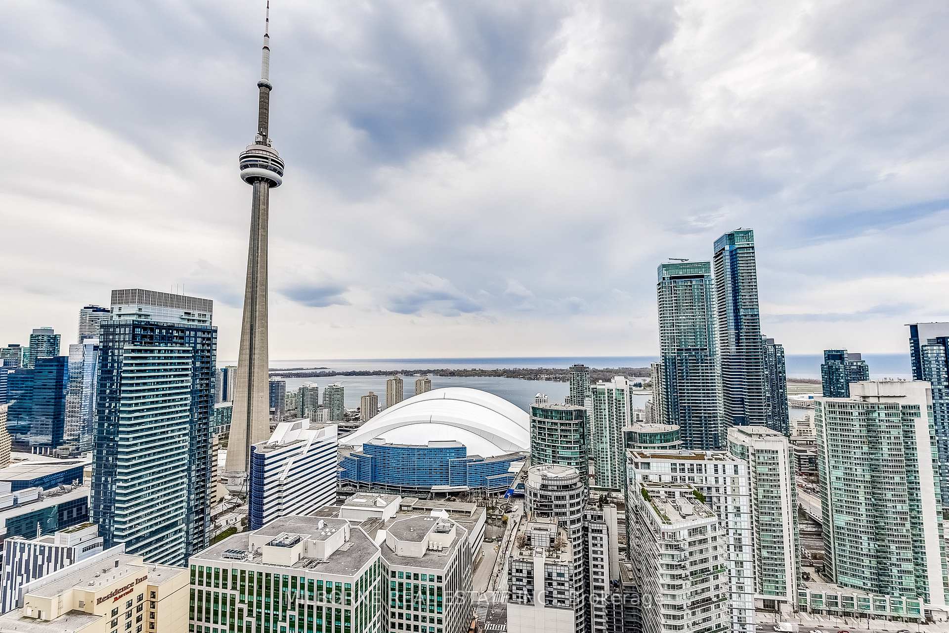 88 Blue Jays Way 4005