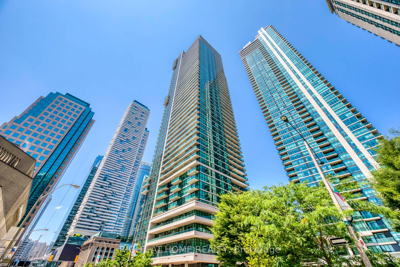 33 Bay Street 1405