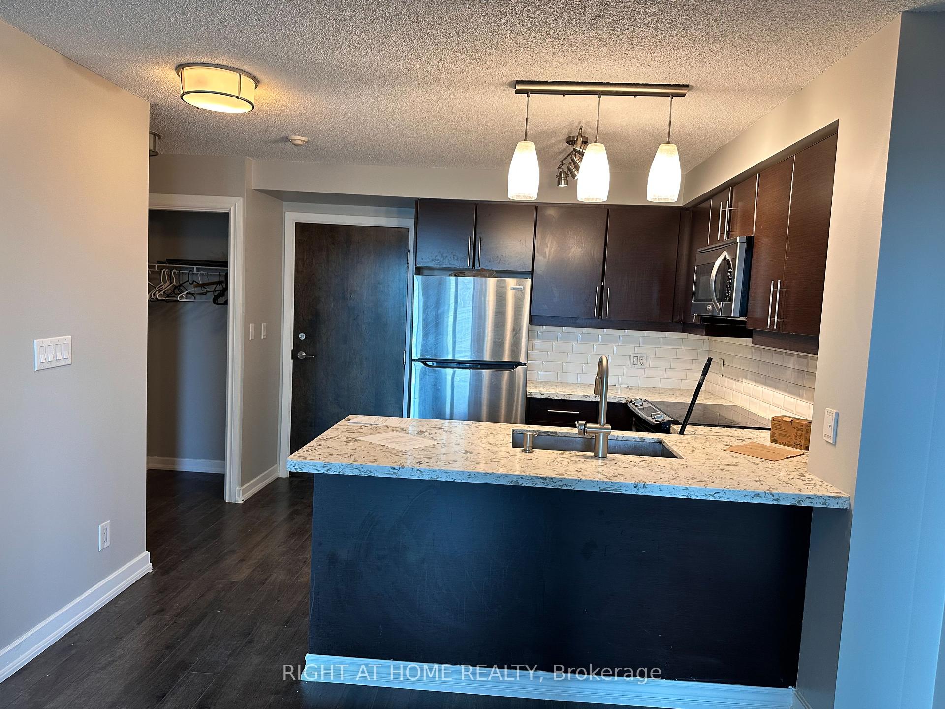 18 Harbour Street 1009