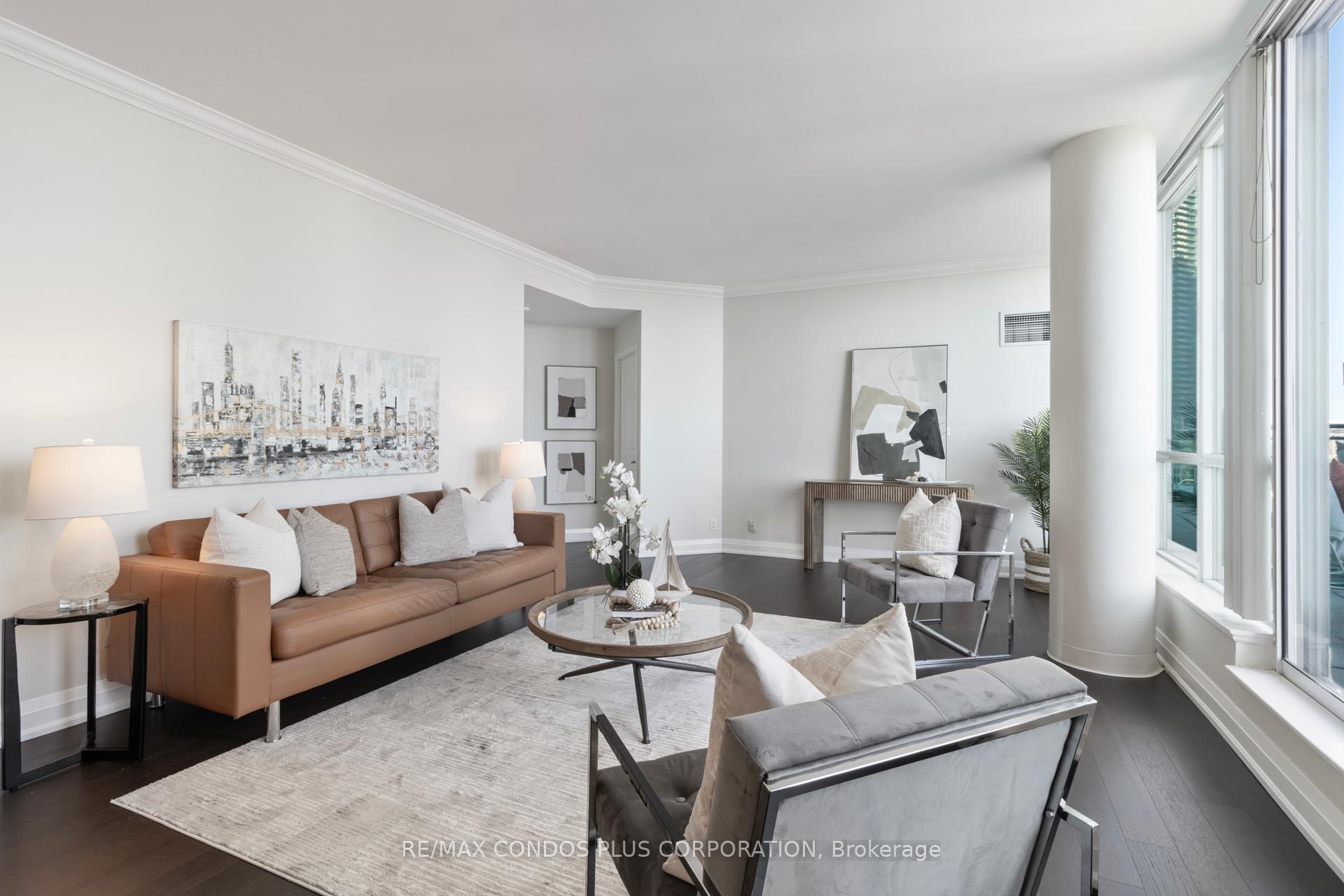 230 Queens Quay W 1215