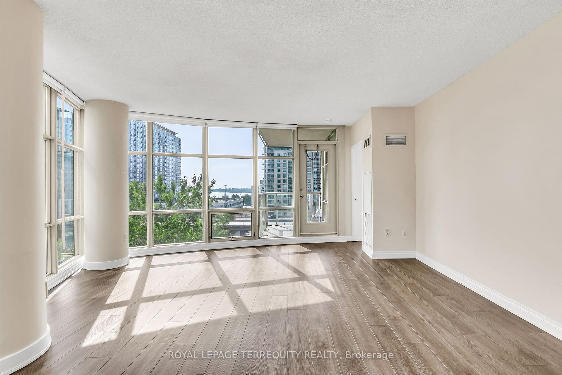 35 Mariner Terrace 709