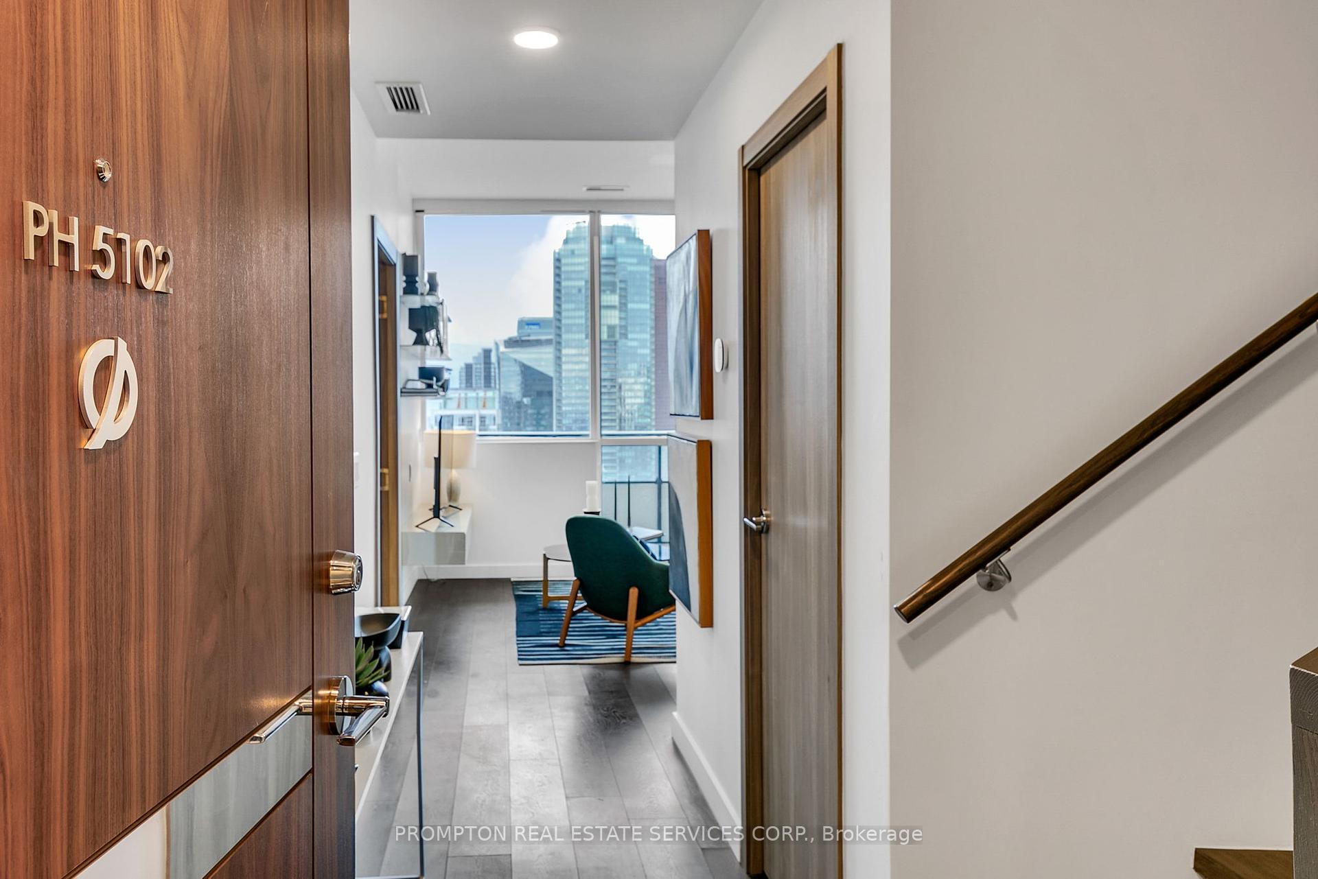 38 Widmer Street PH 5102