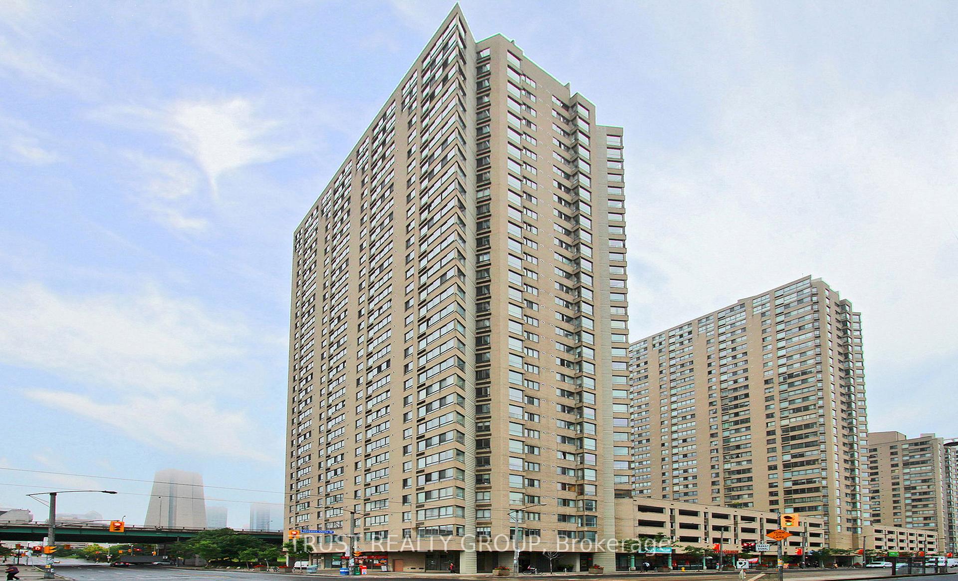 270 Queens Quay W 1201/02