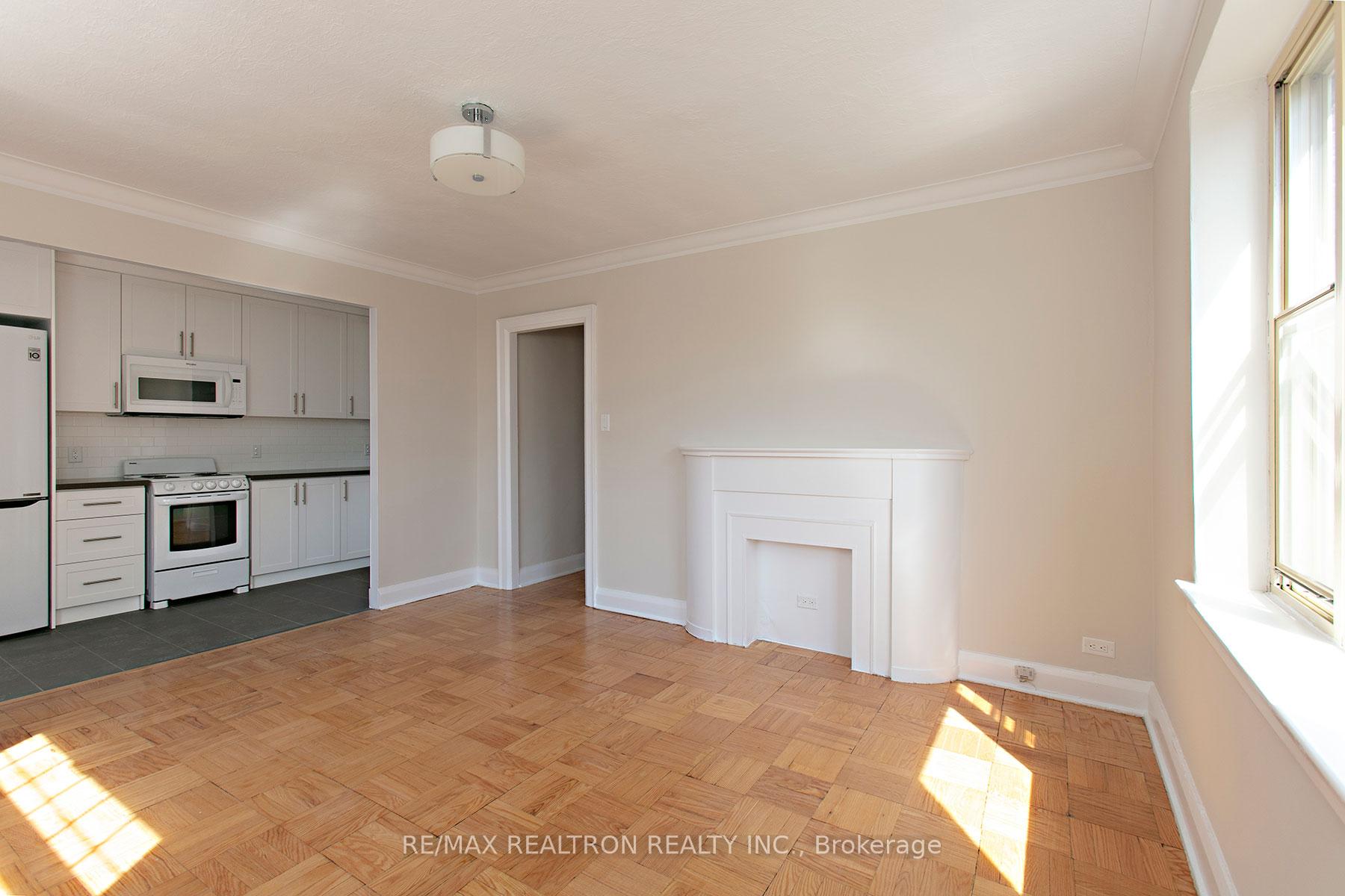 394 Avenue Road 308