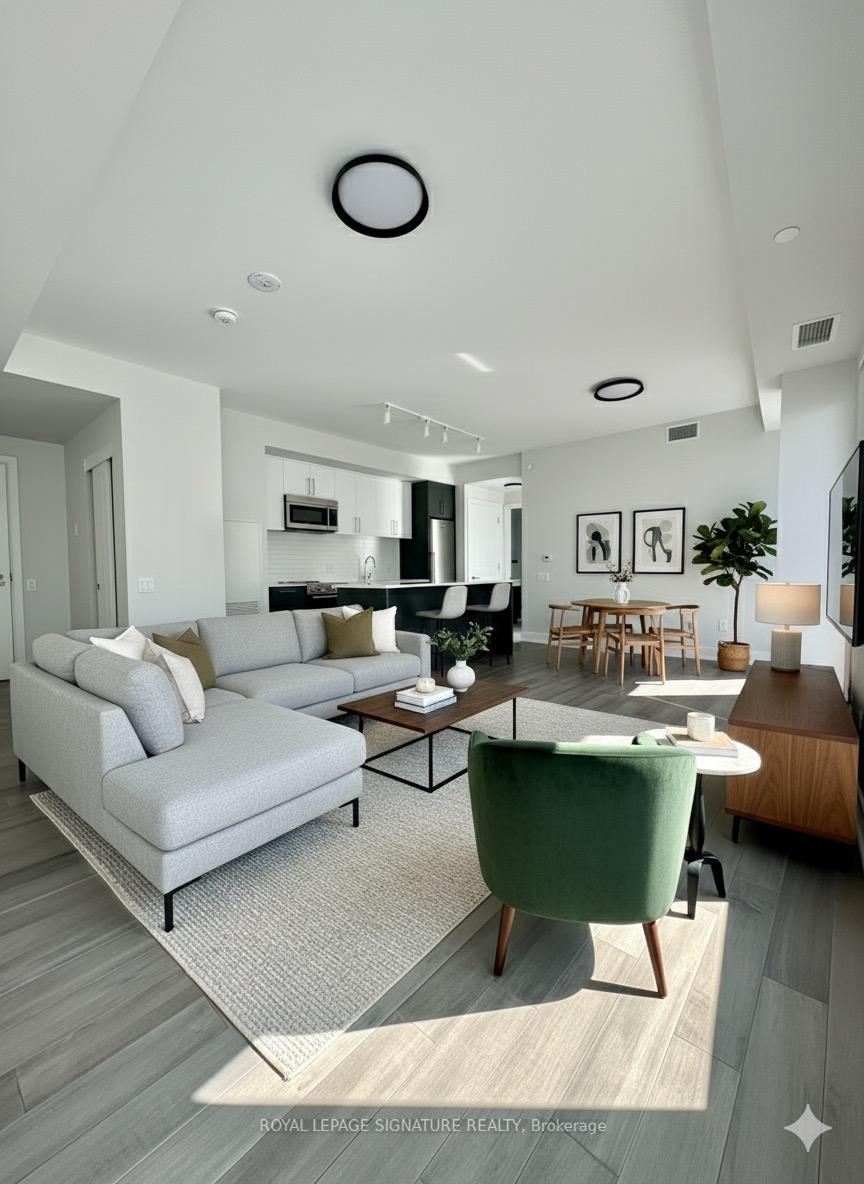 2525 Bathurst Street 903