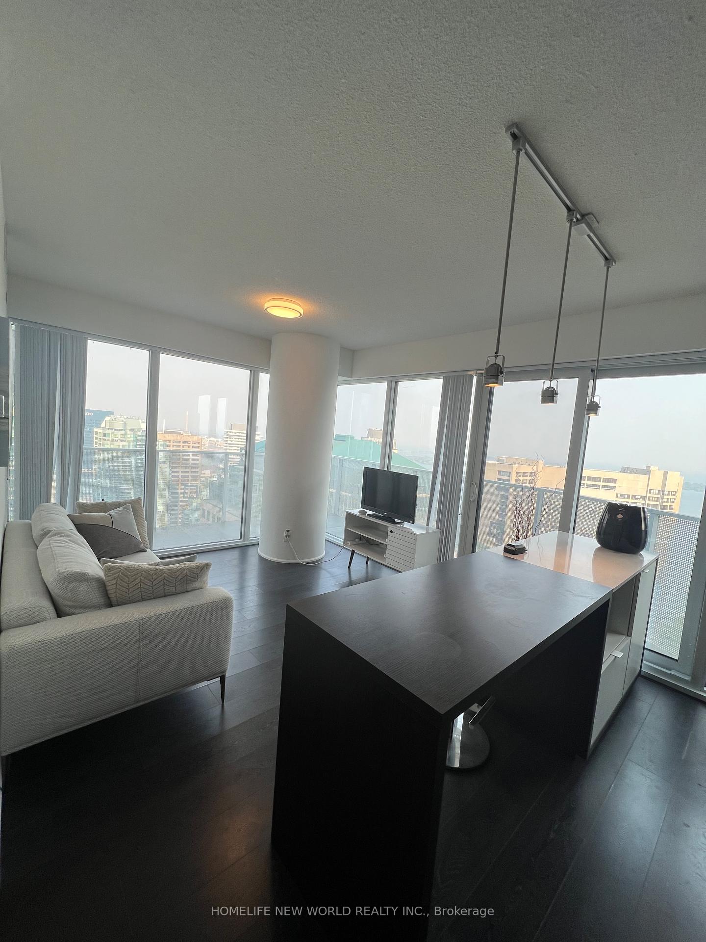 88 Harbour Street 3707