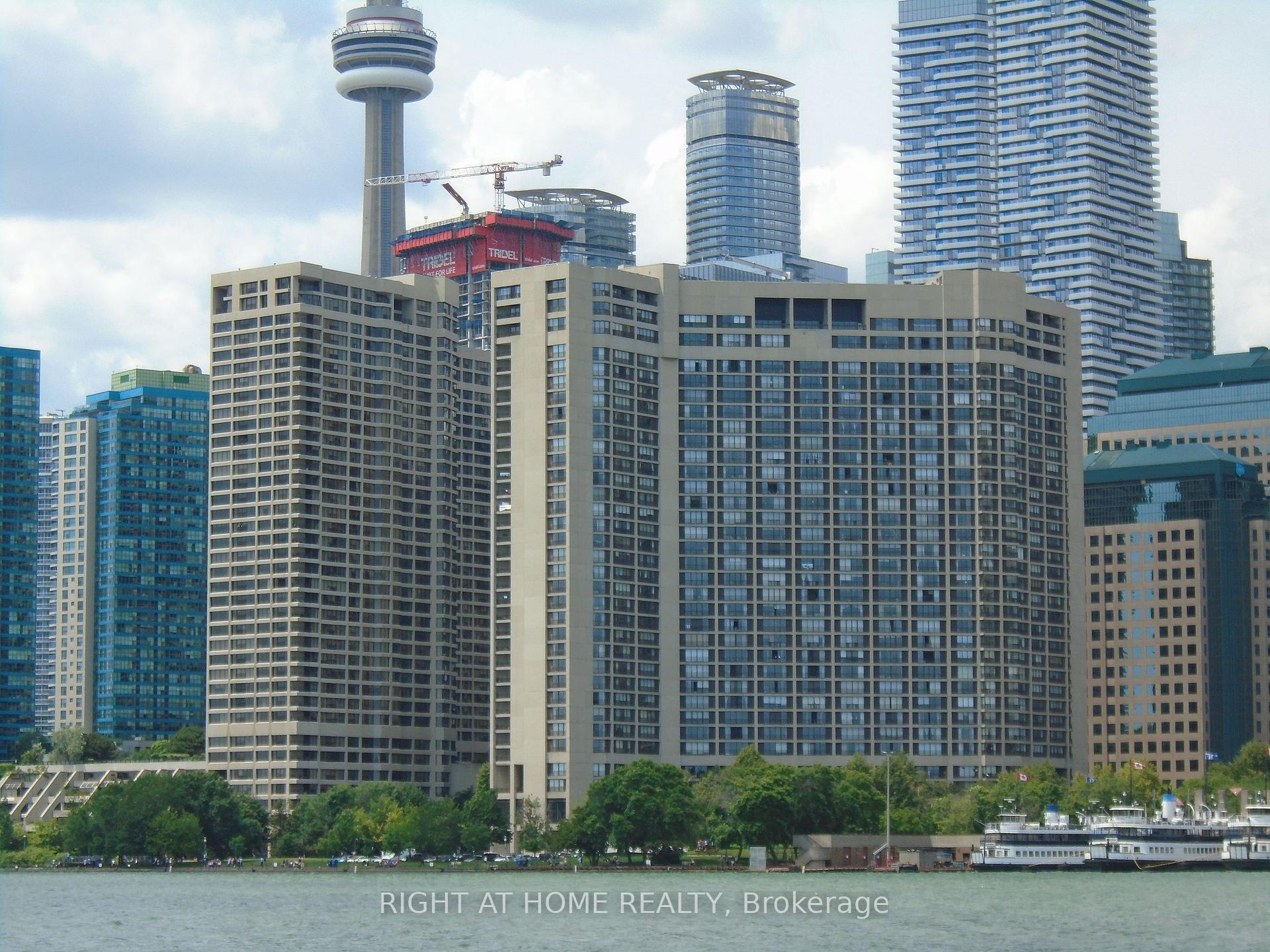 33 Harbour Square 3240
