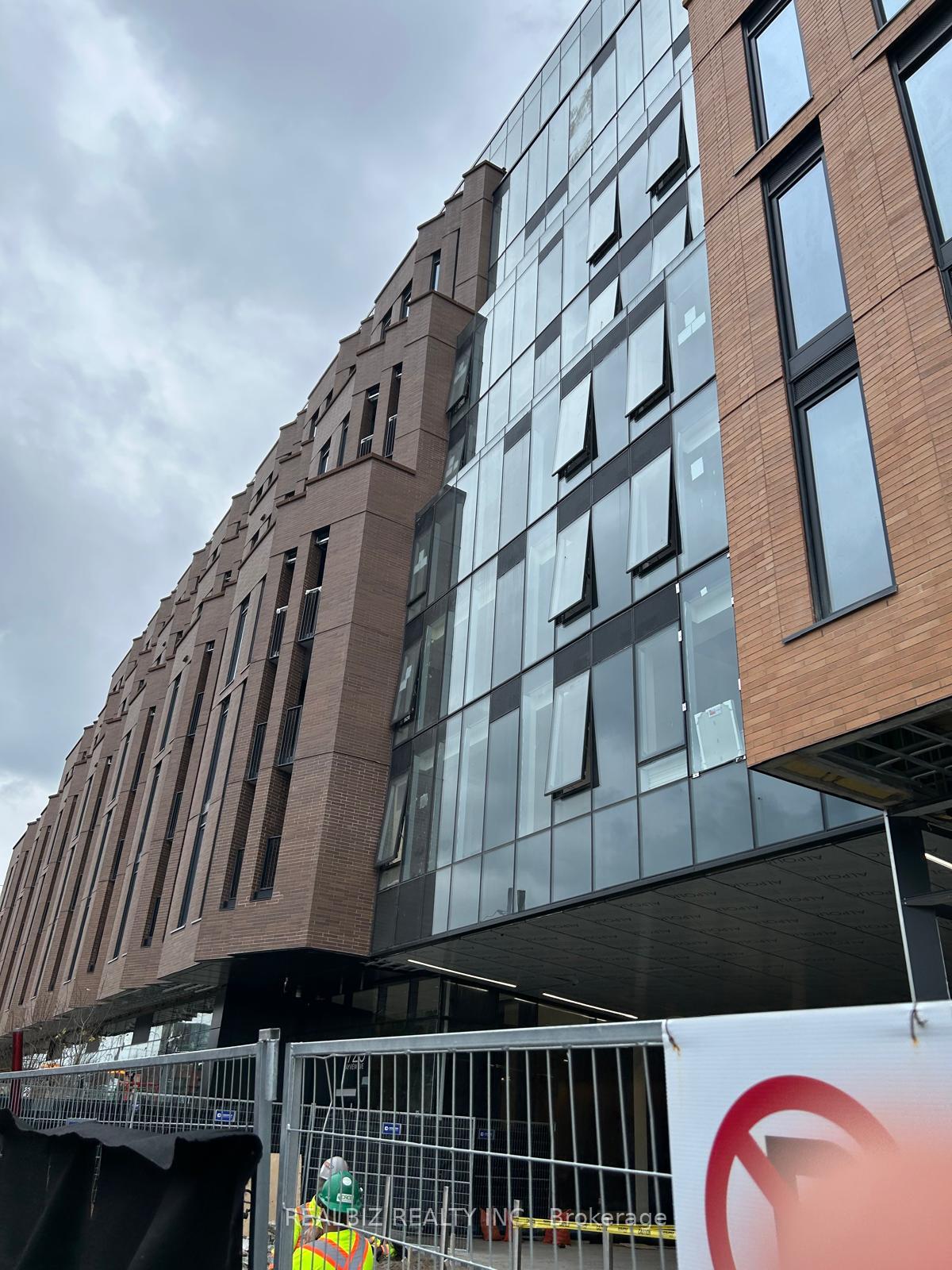 1720 Bayview Avenue 317