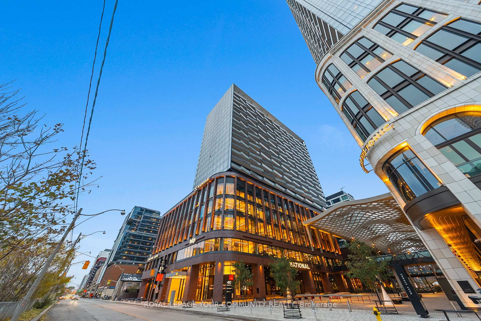 480 Front Street W 501