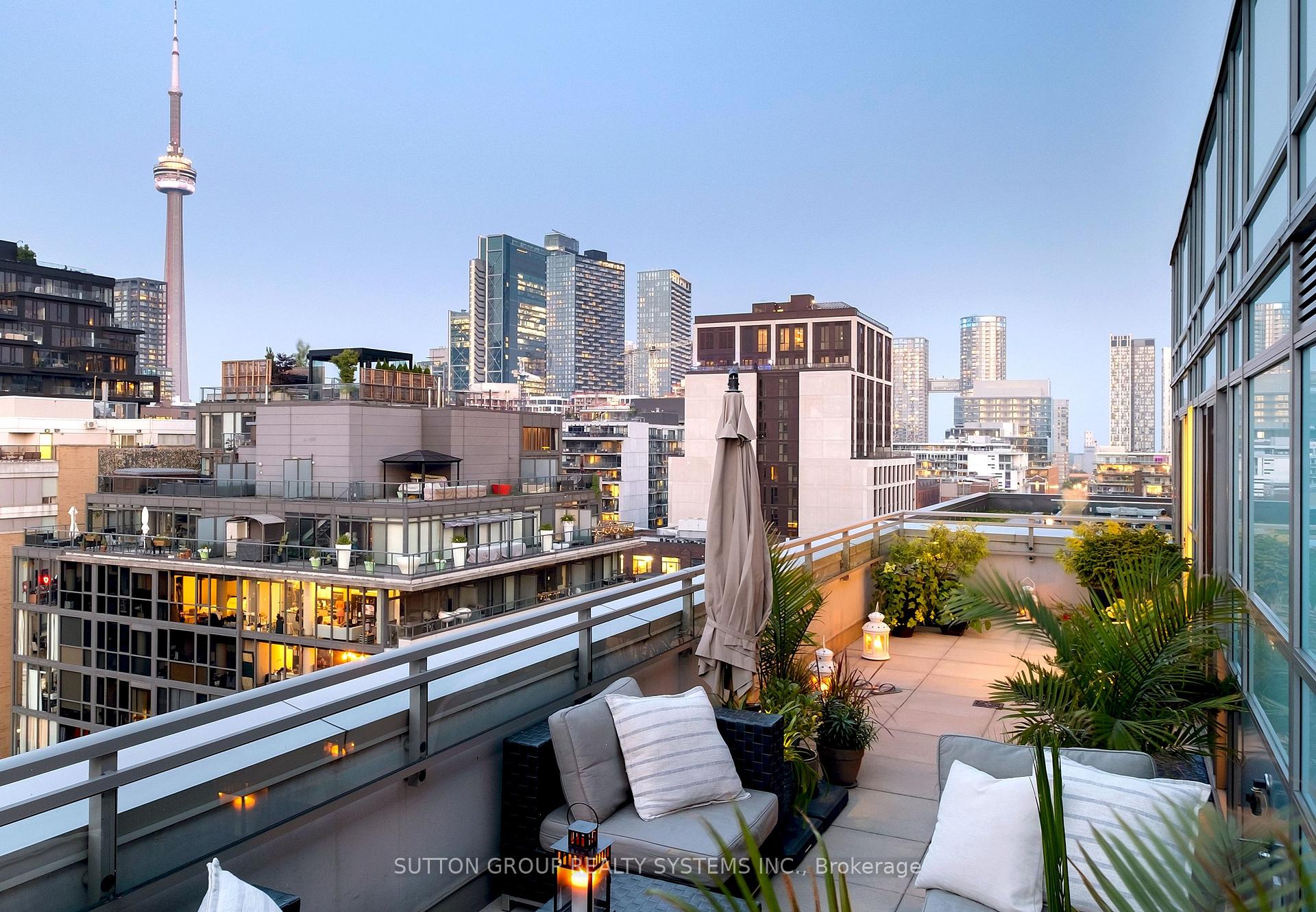 156 Portland Street 612