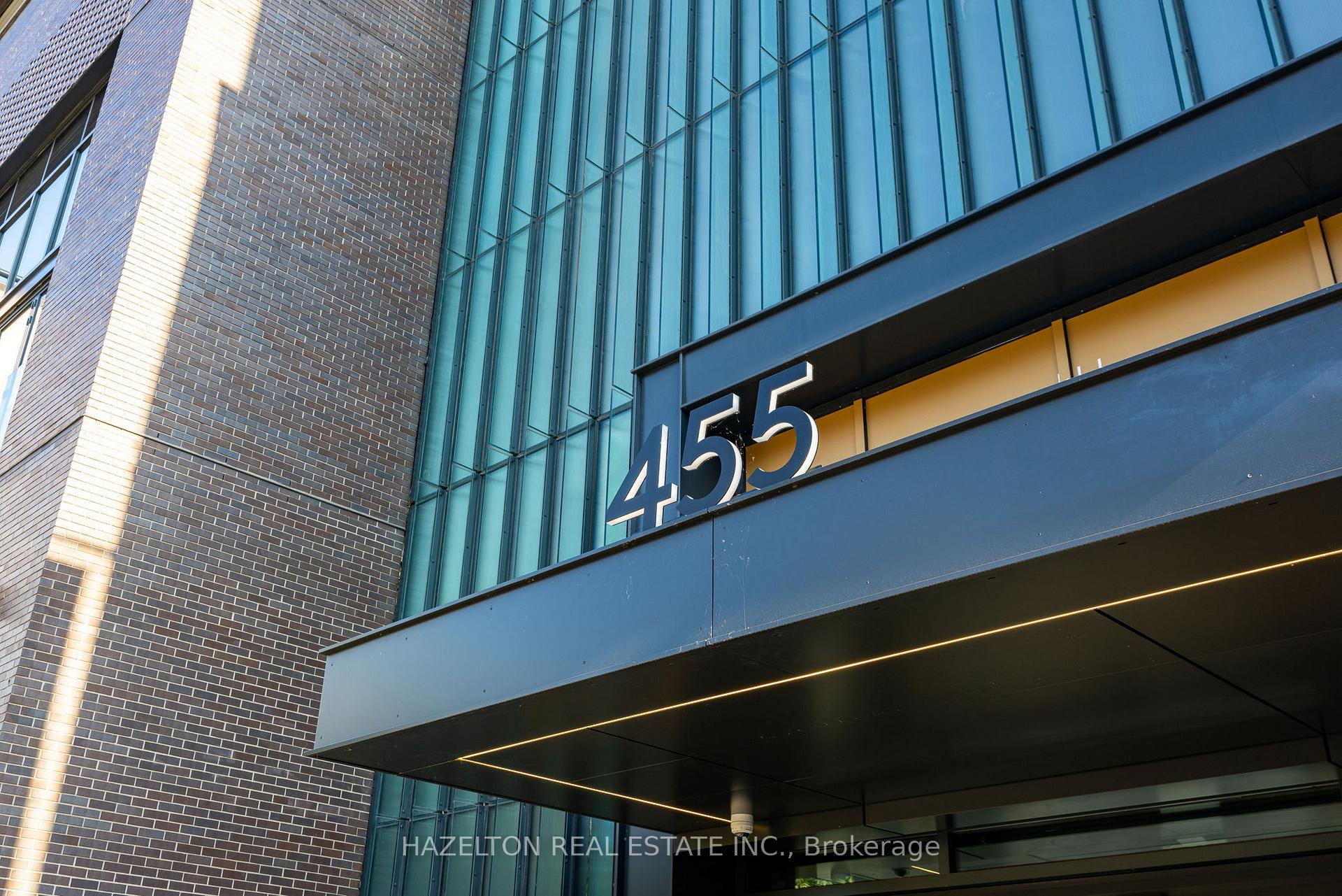 455 Wellington Street W 301