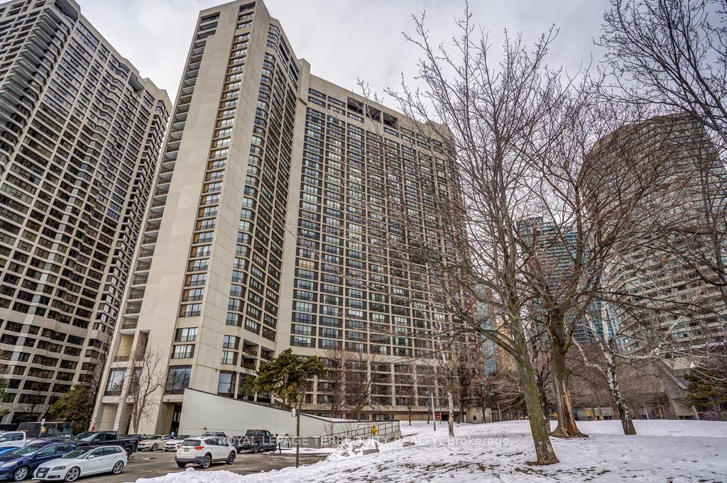 33 Harbour Square 512