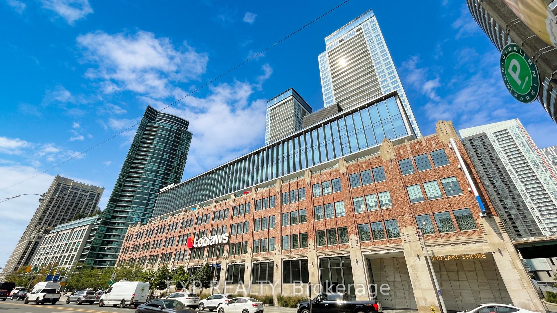 17 SE Bathurst Street S 615