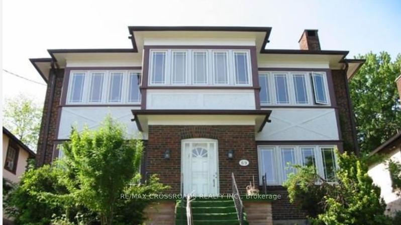 69 Lawrence Avenue E Main