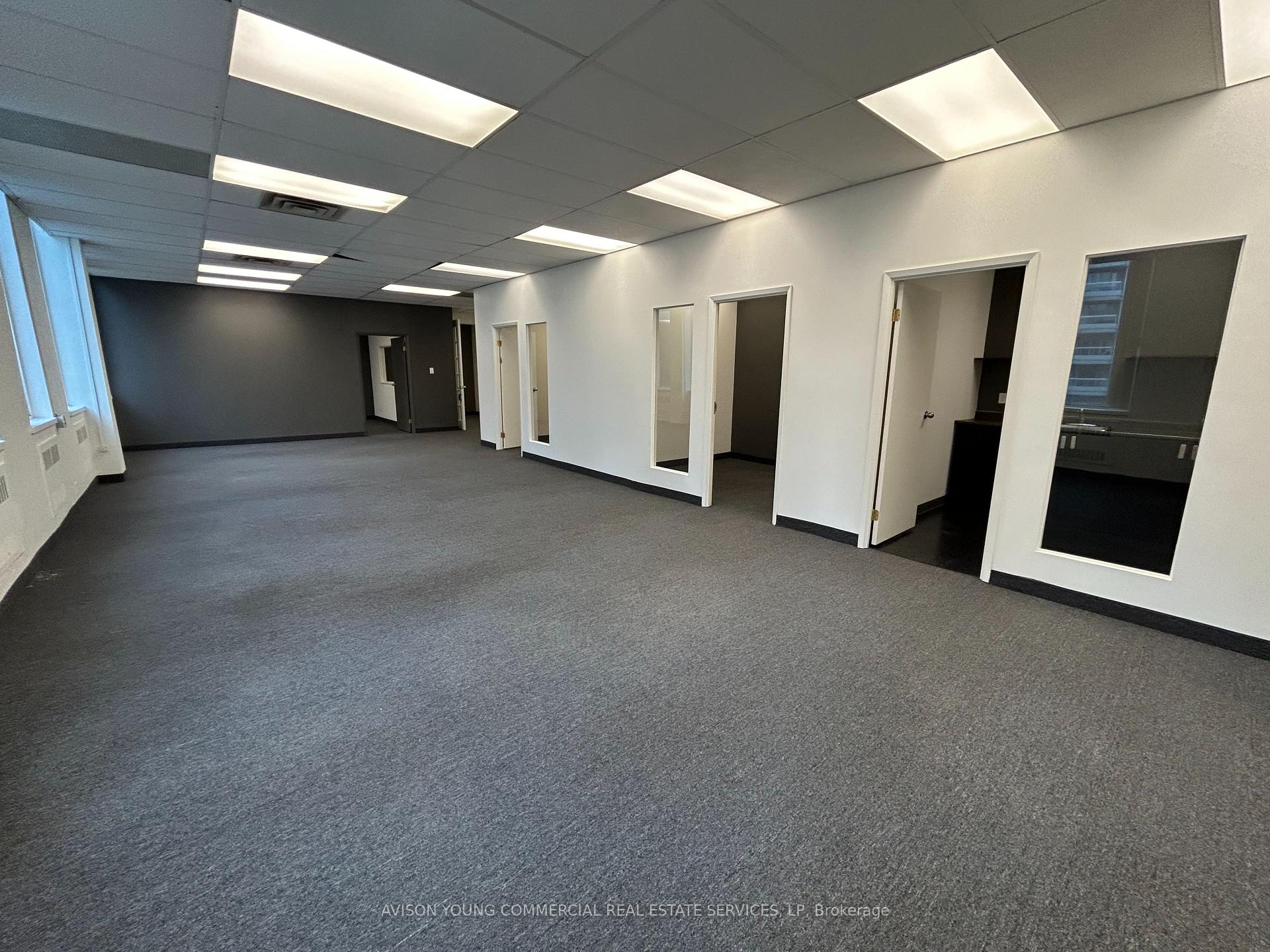 55 Eglinton Avenue E 602