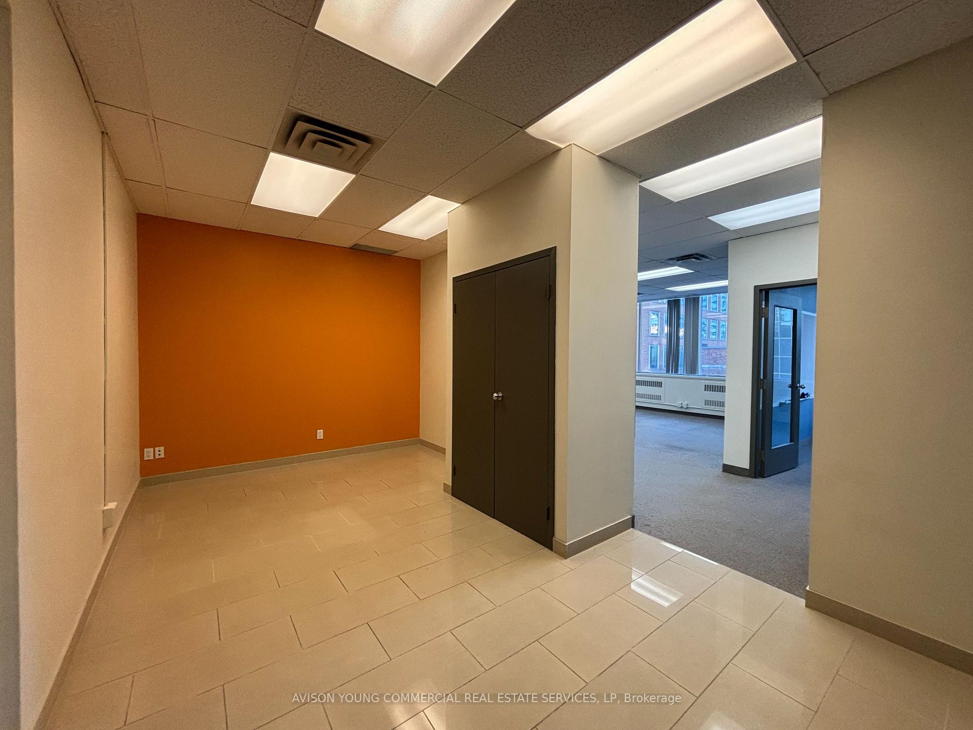 55 Eglinton Avenue E 701