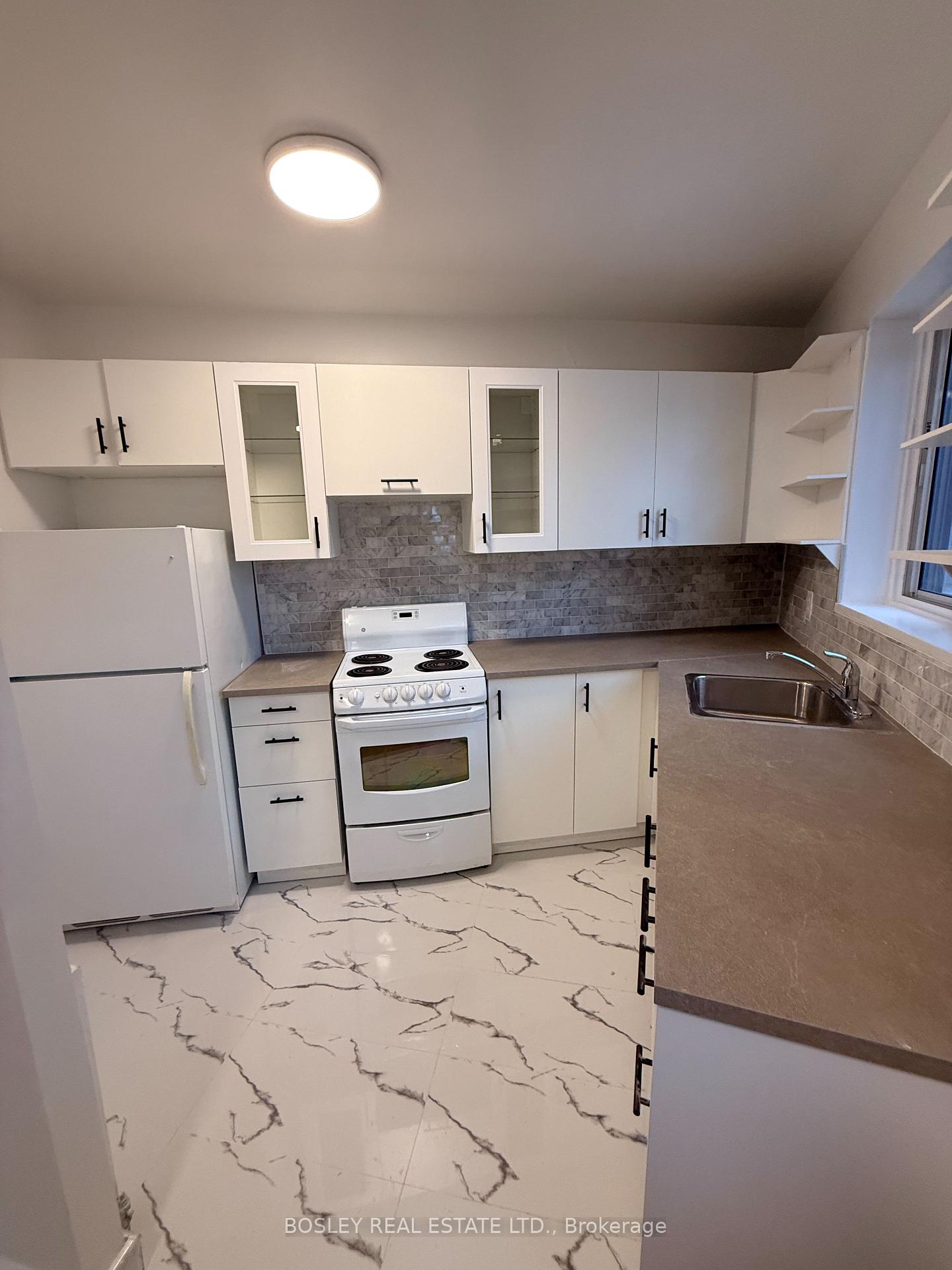 972 Eglinton Avenue E 407