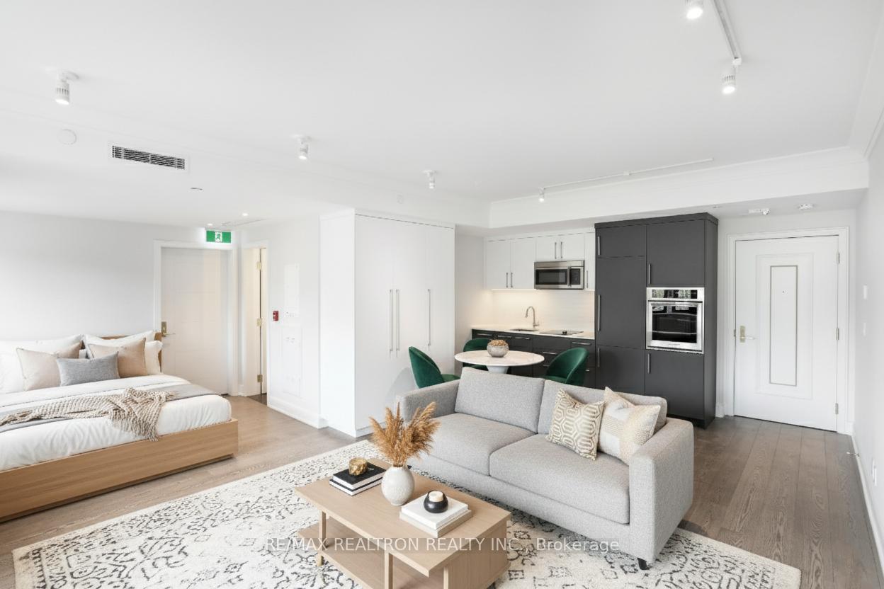 2 Clarendon Avenue 304