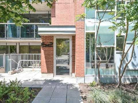 62 Niagara Street 319