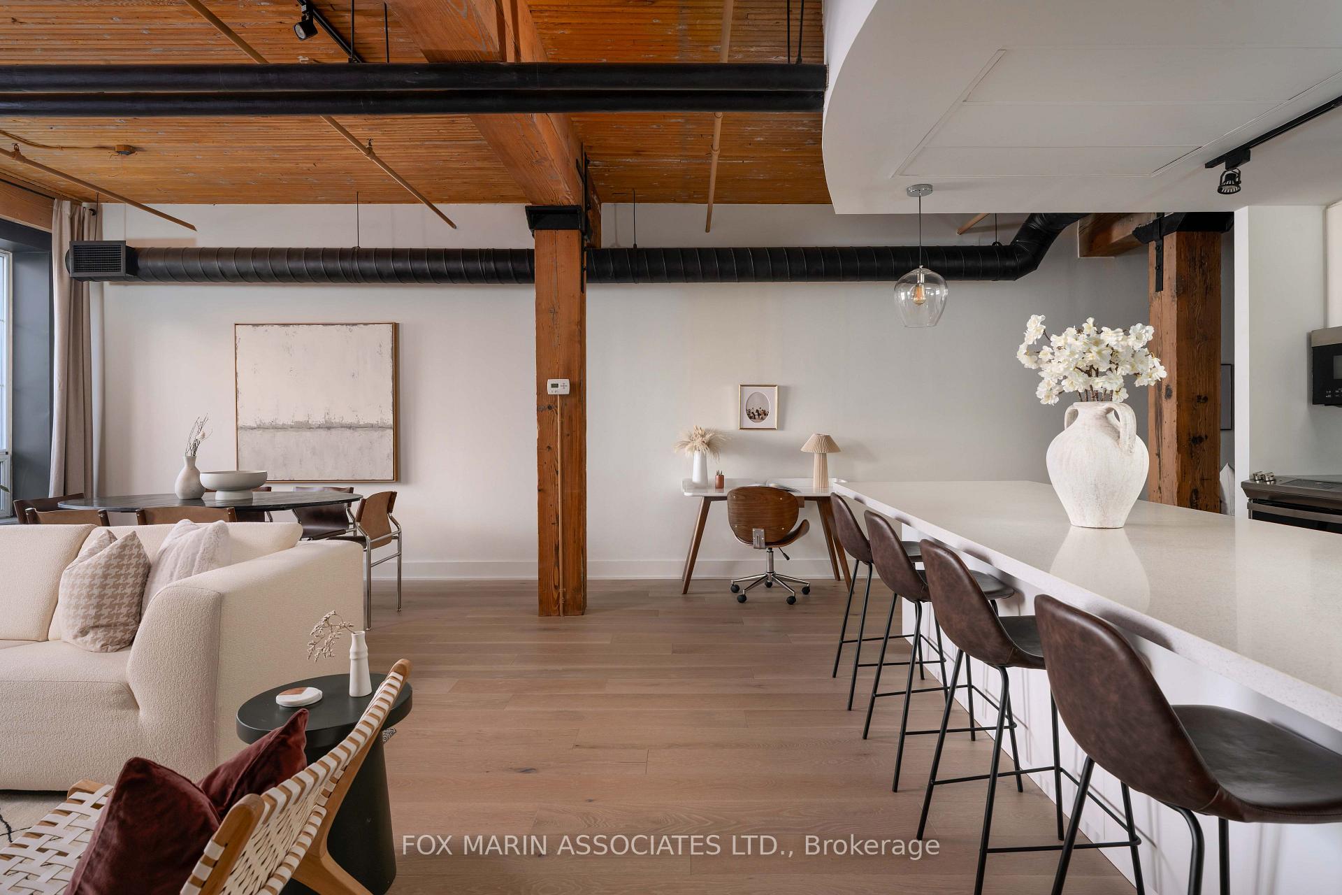 781 King Street W 402