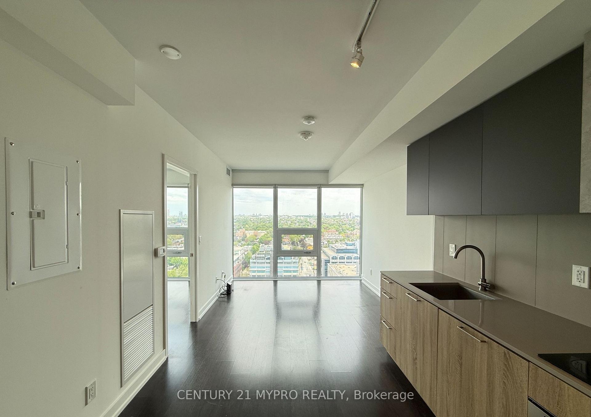 19 Western Battery Road 2218