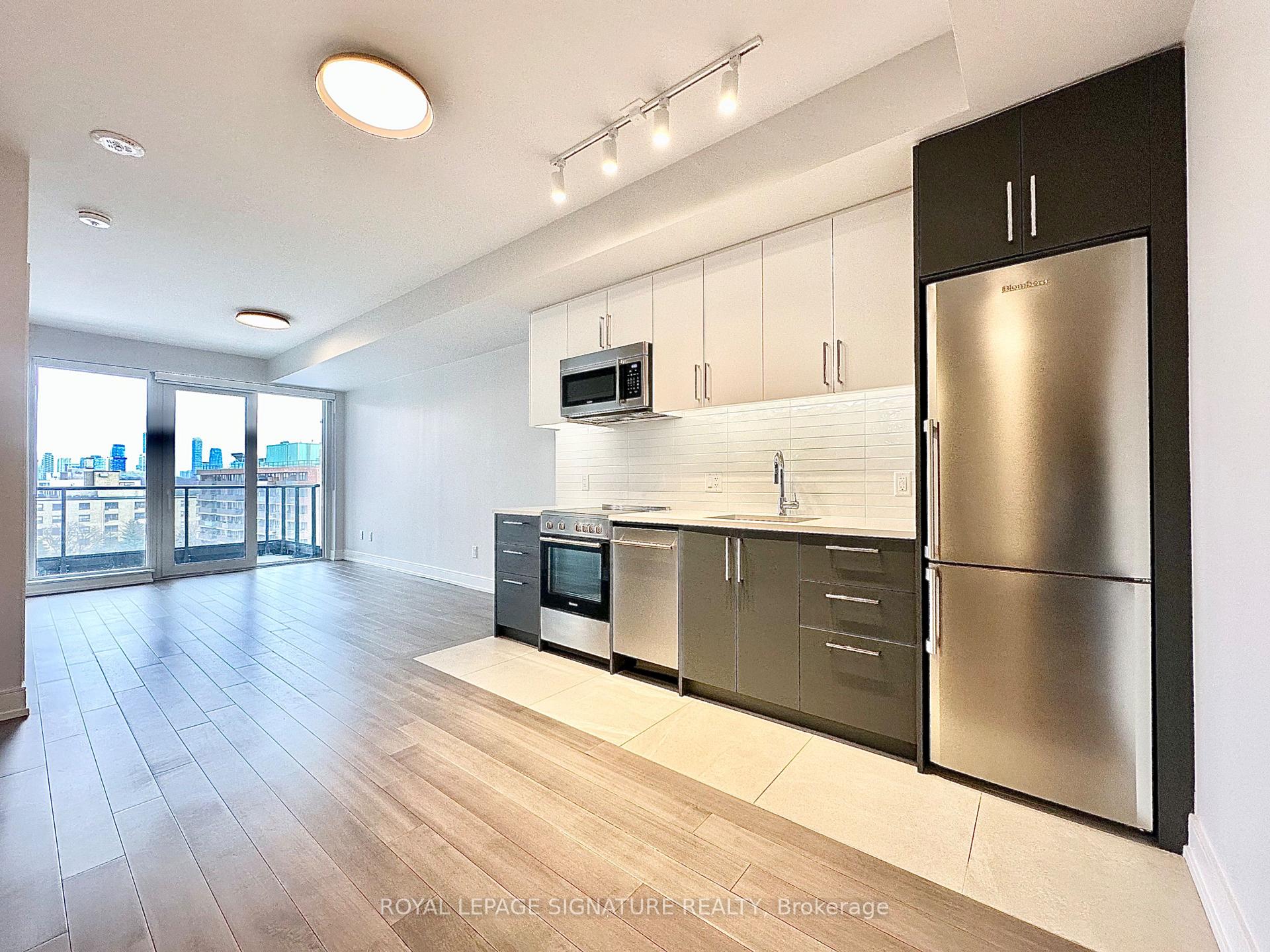 2525 Bathurst Street 602