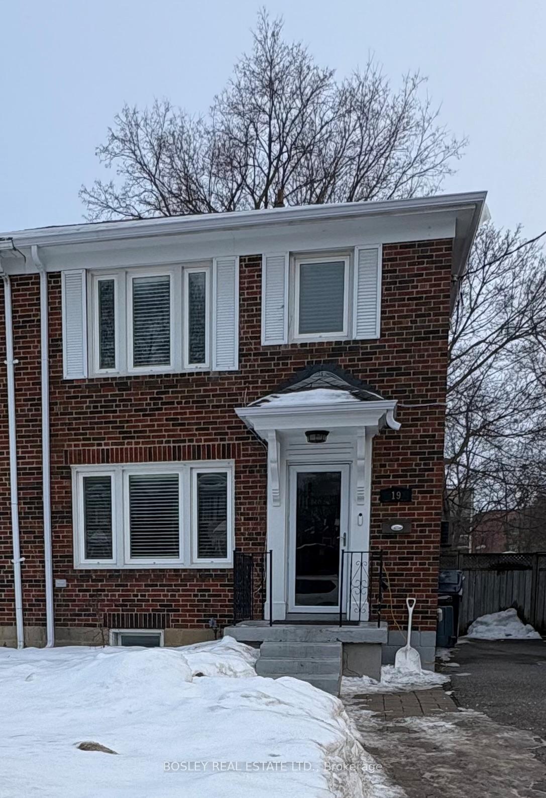 19 Thursfield Crescent