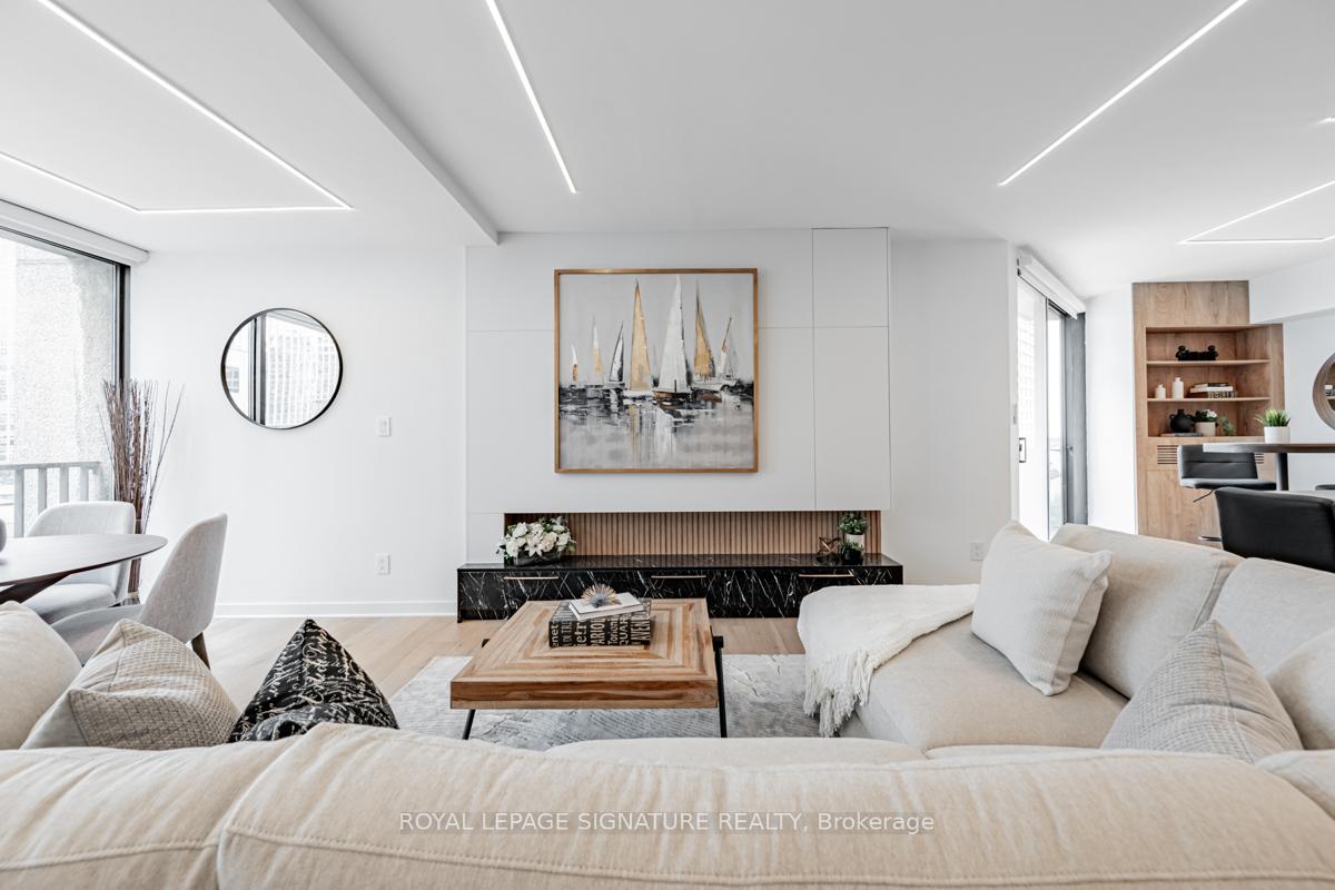 33 Harbour Square 1035