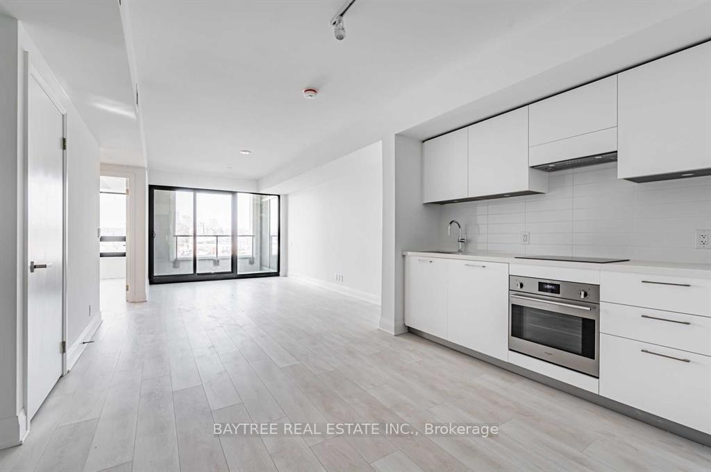 33 Frederick Todd Way 414