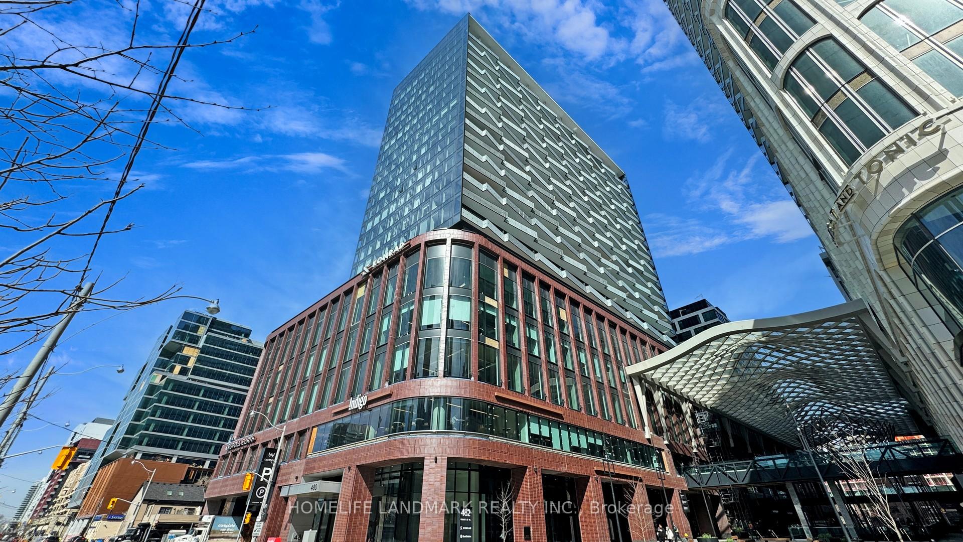 480 Front Street W 2004