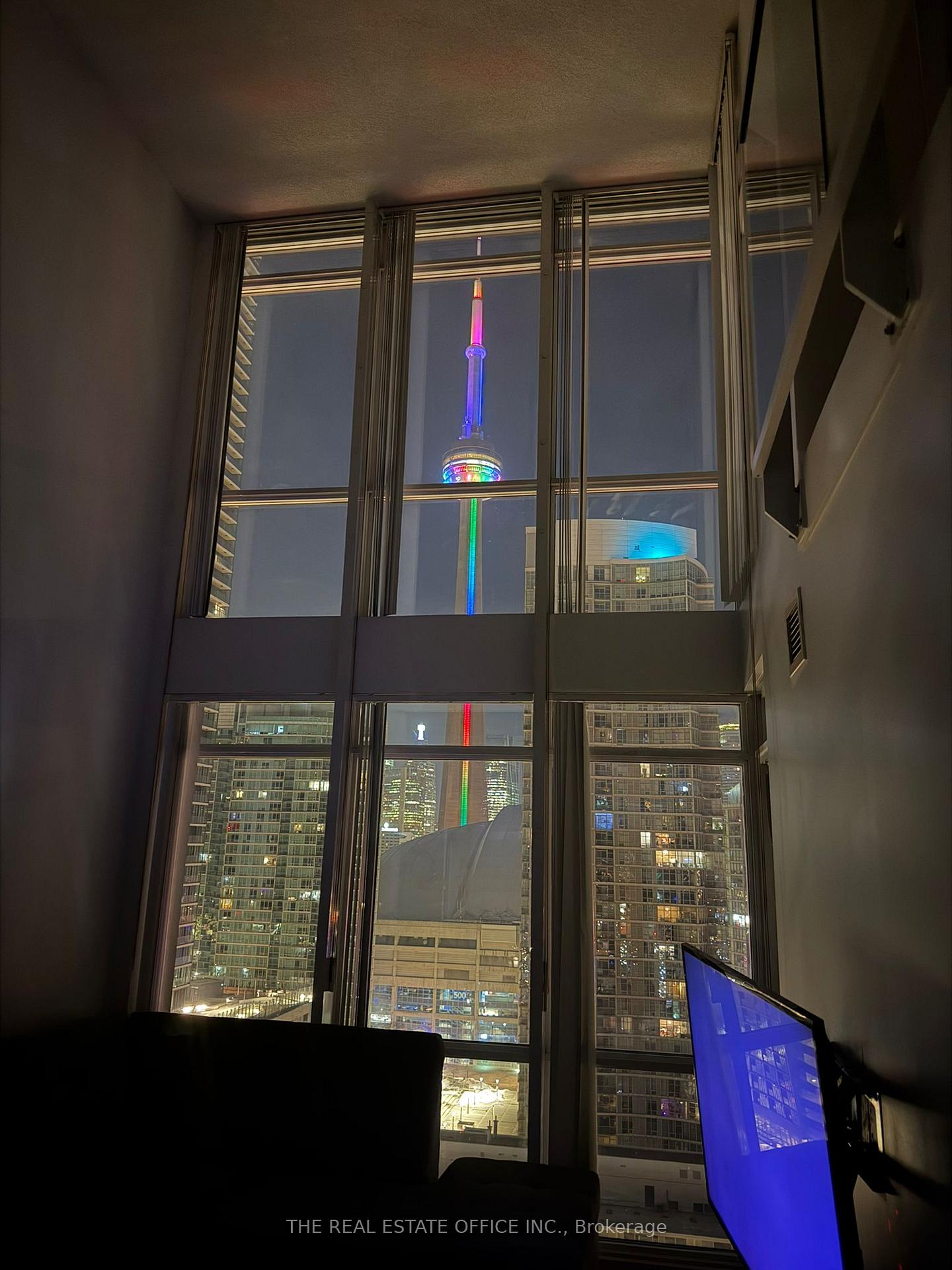 15 Fort York Boulevard 2808