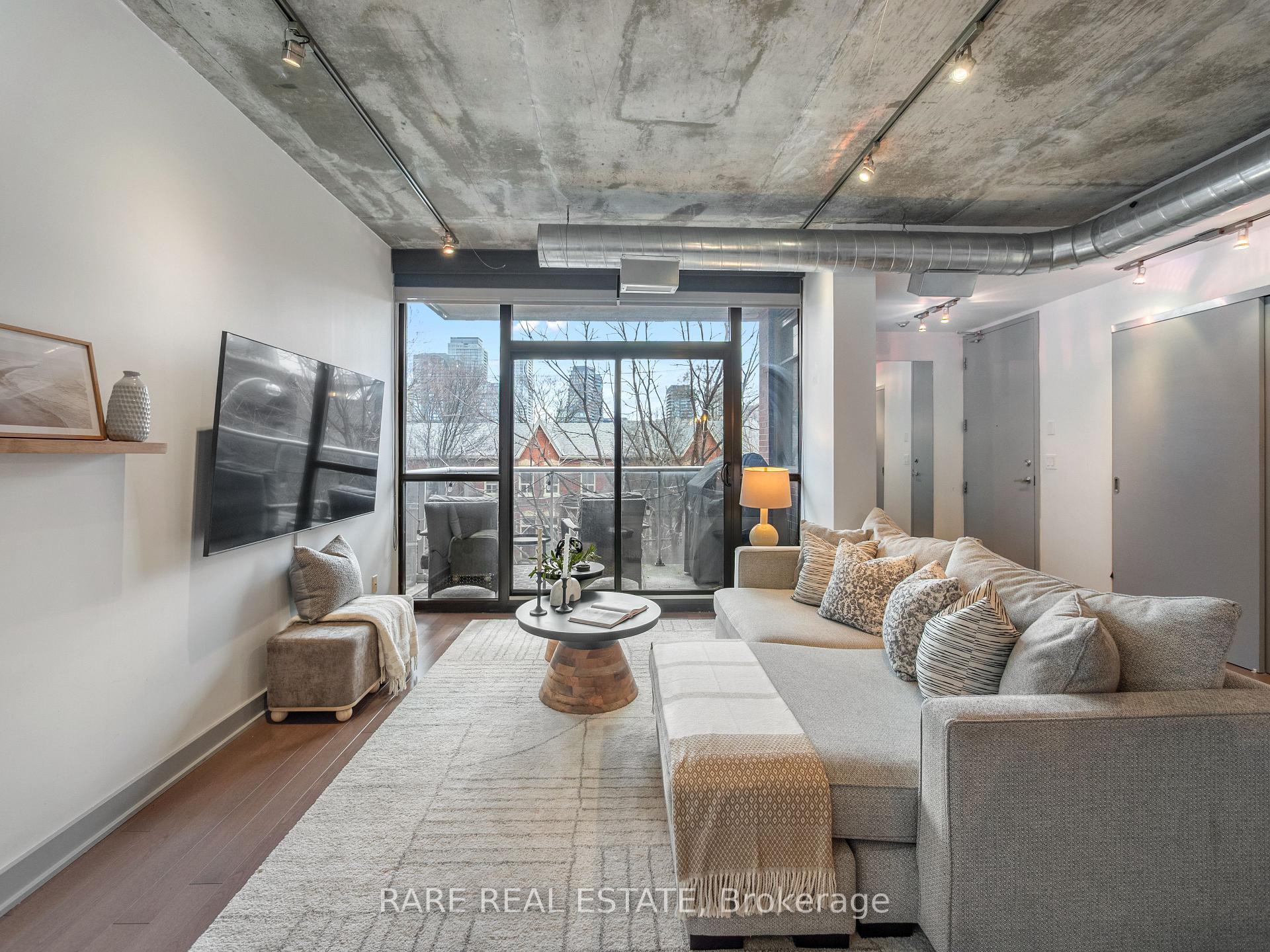 60 Niagara Street 317