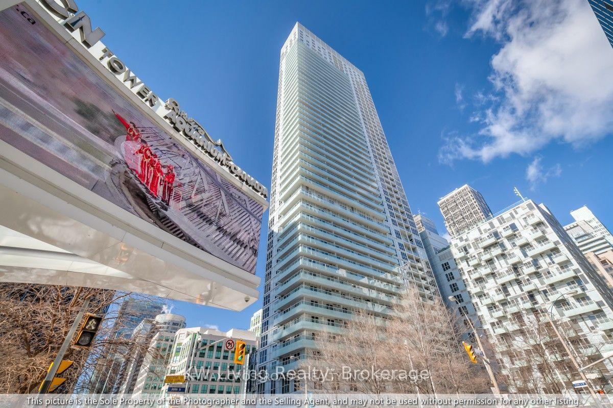 300 Front Street W 3012, Toronto Unit: 3012