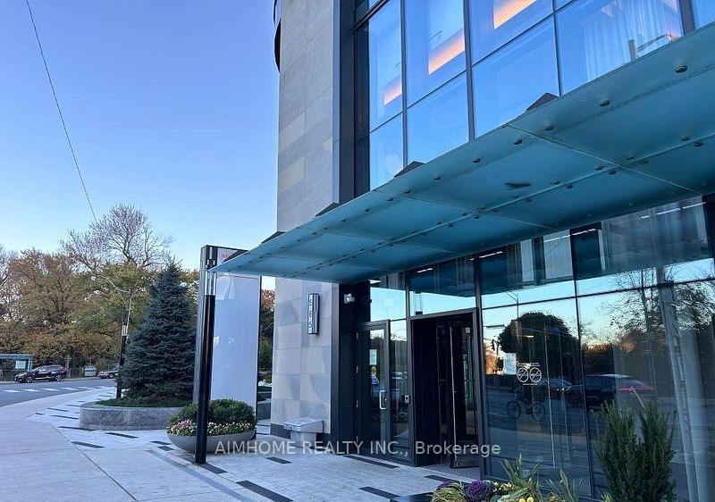 585 Bloor Street E 1722