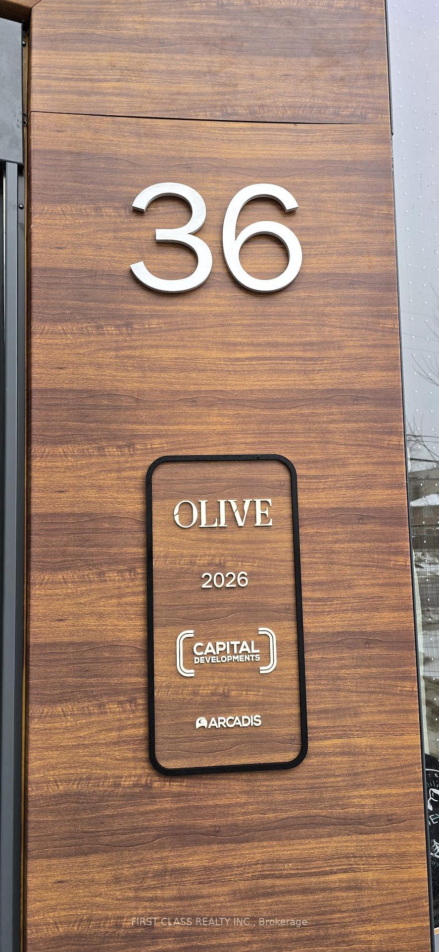 36 OLIVE Avenue 901