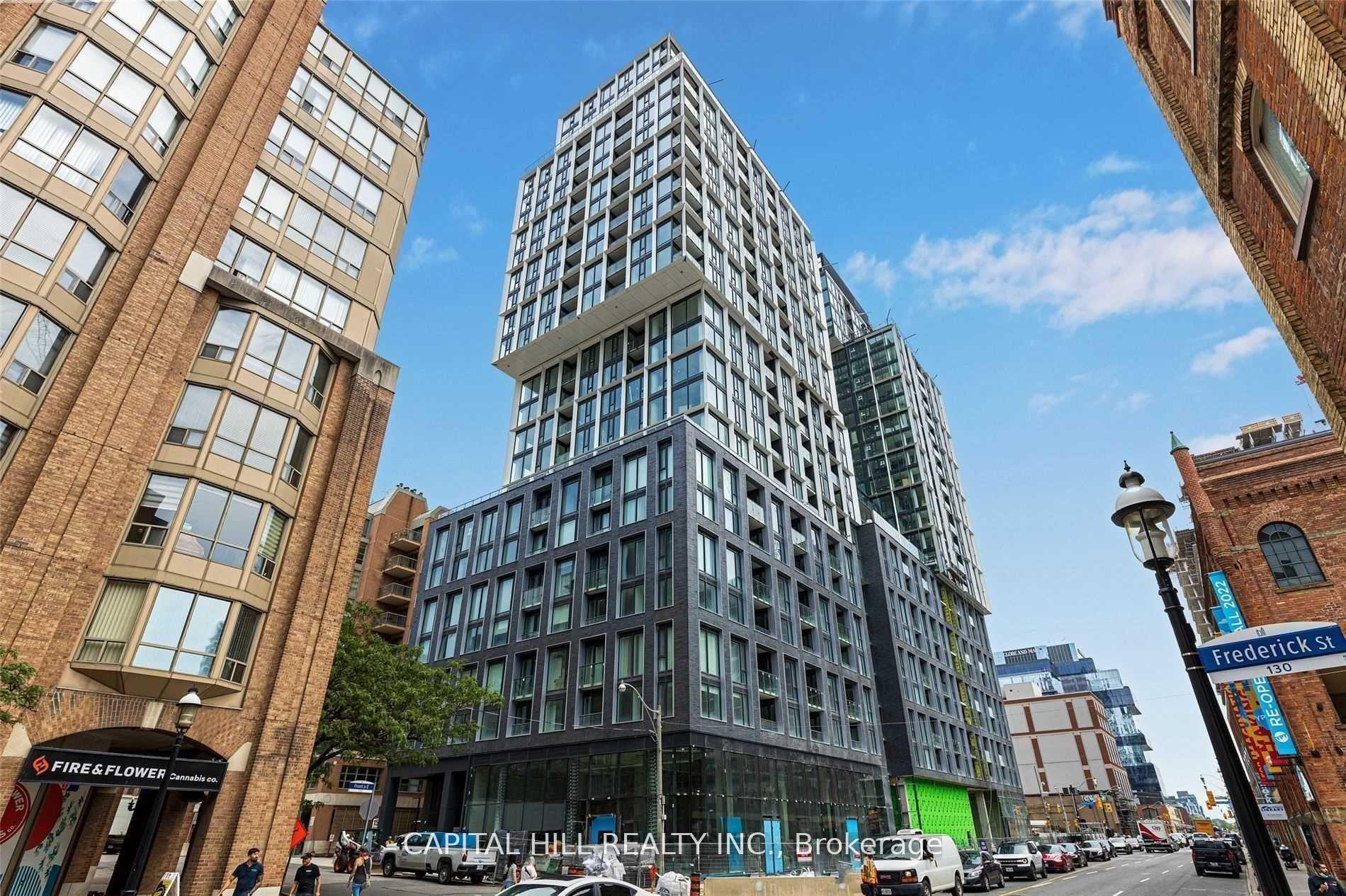 158 Front Street E 2016