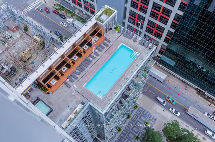 300 Front Street W 304, Toronto Unit: 304