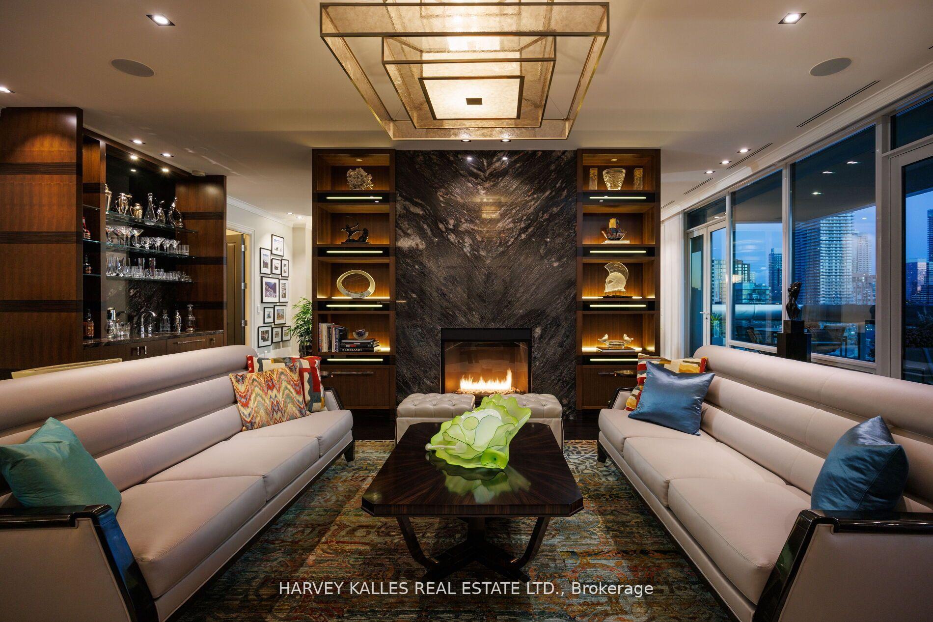 206 Bloor Street W 1501