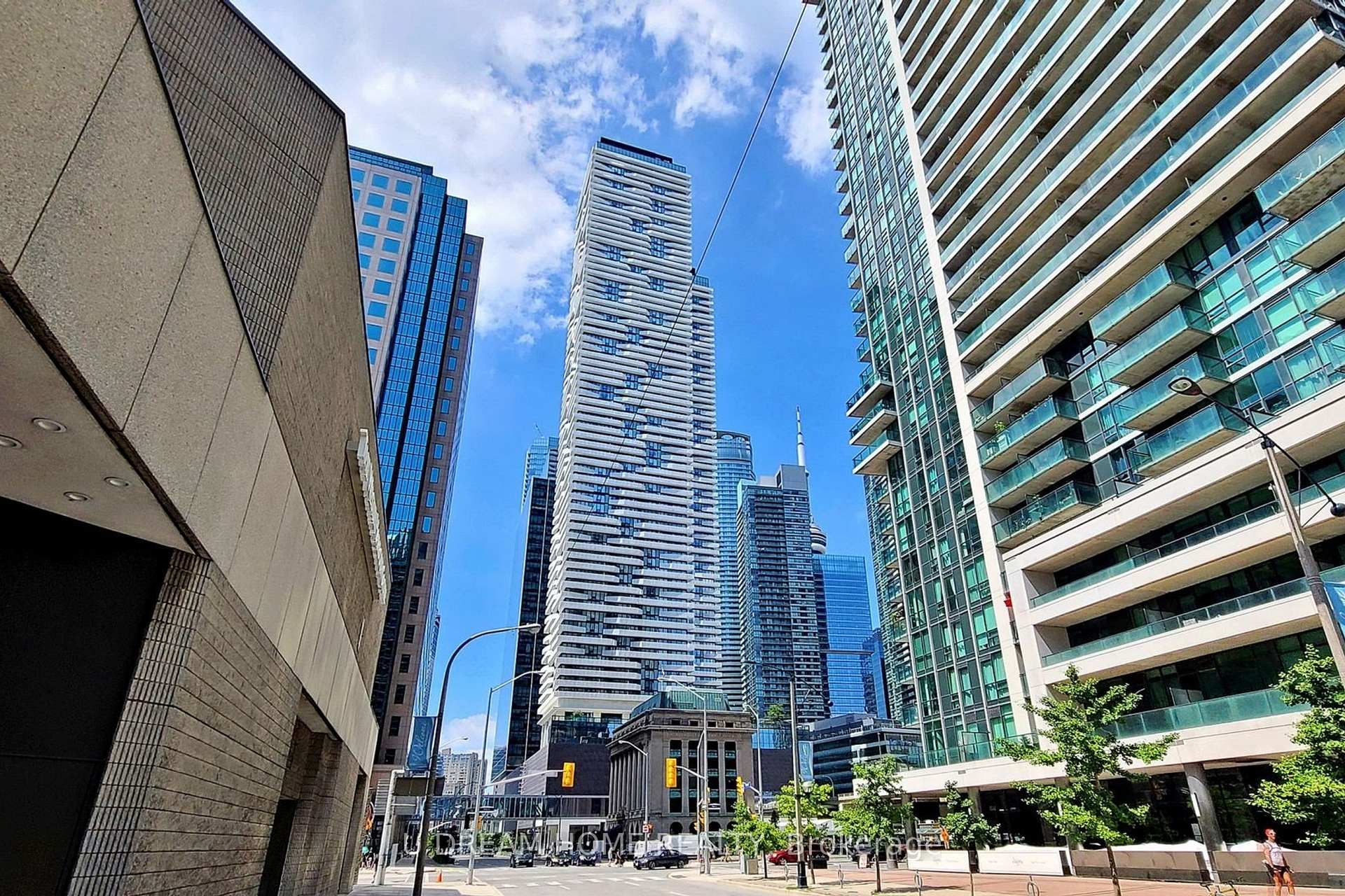 88 Harbour Street 6110, Toronto Unit: 6110