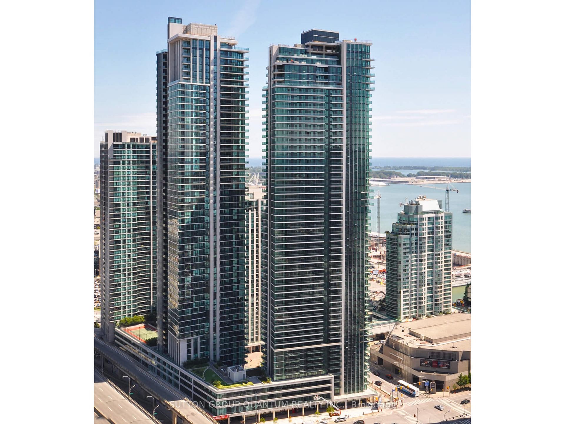 33 Bay Street 911