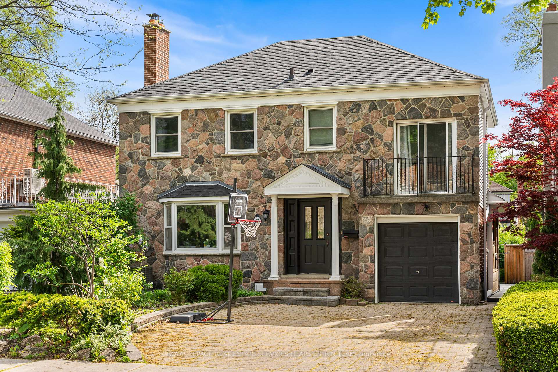 27 Southlea Avenue