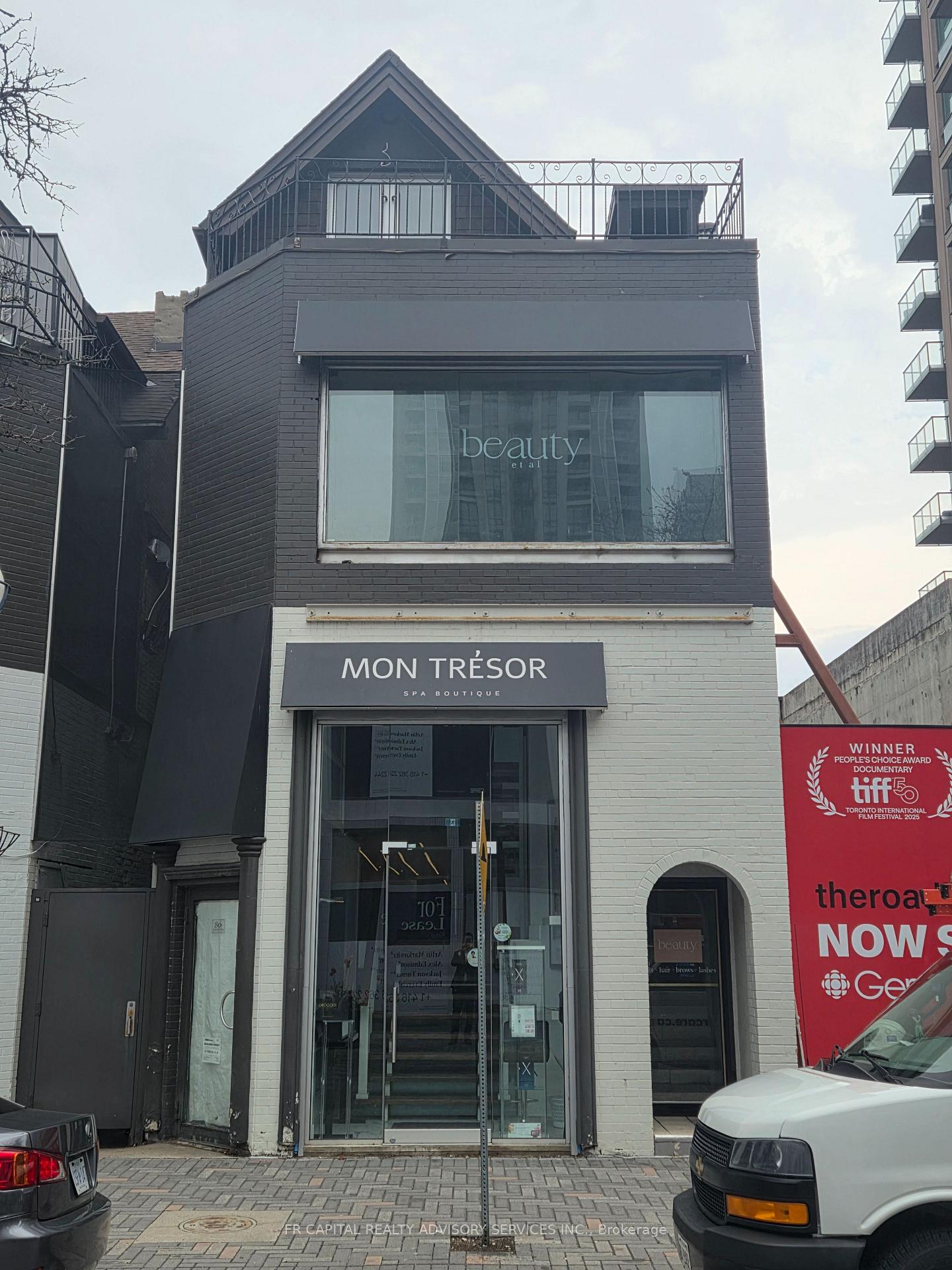86 Yorkville Avenue 2nd